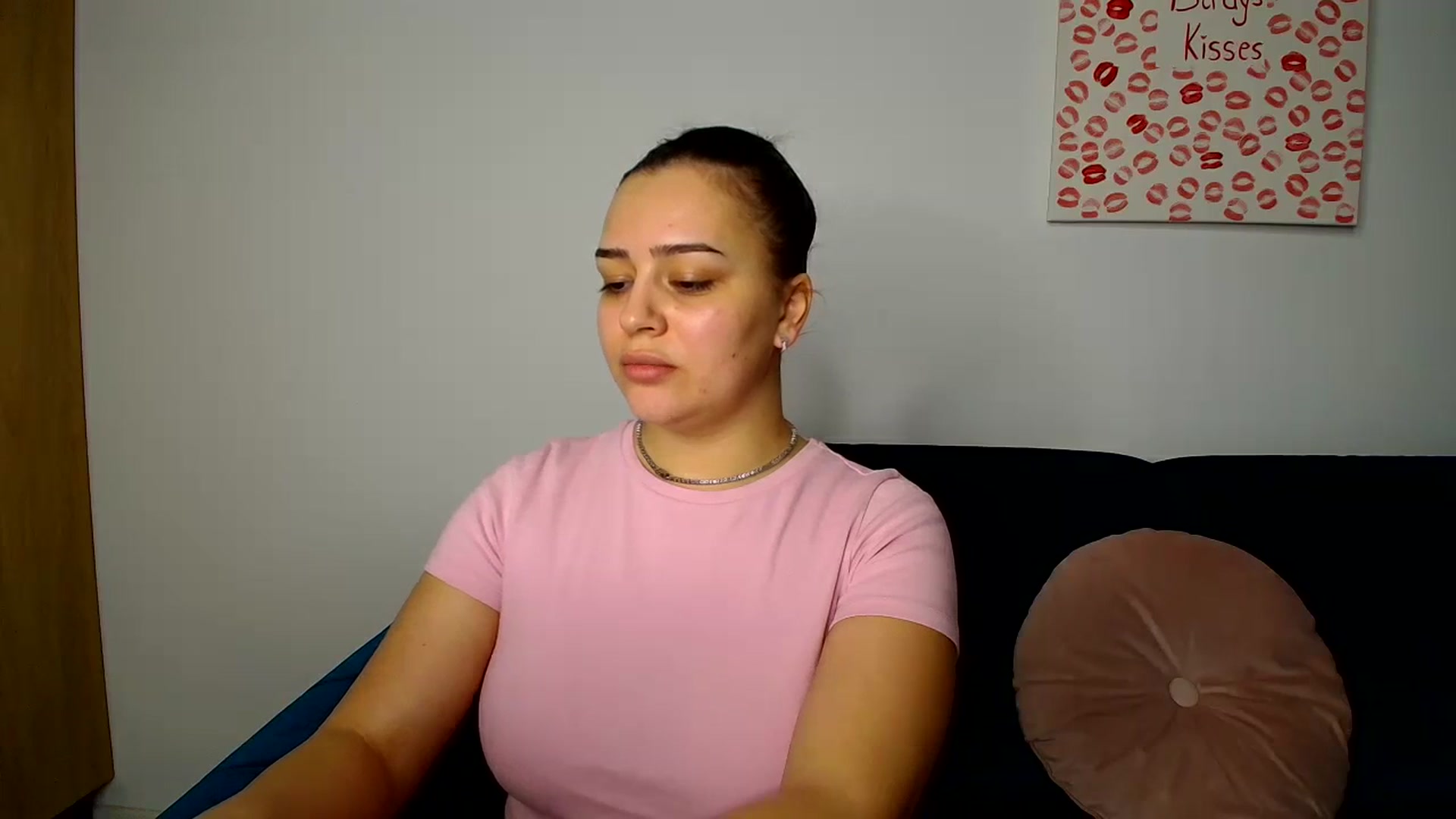 Gallery image thumbnail from Miss_Noel's myfreecams stream on, 01/03/2024, 16:39 image 3 of 20