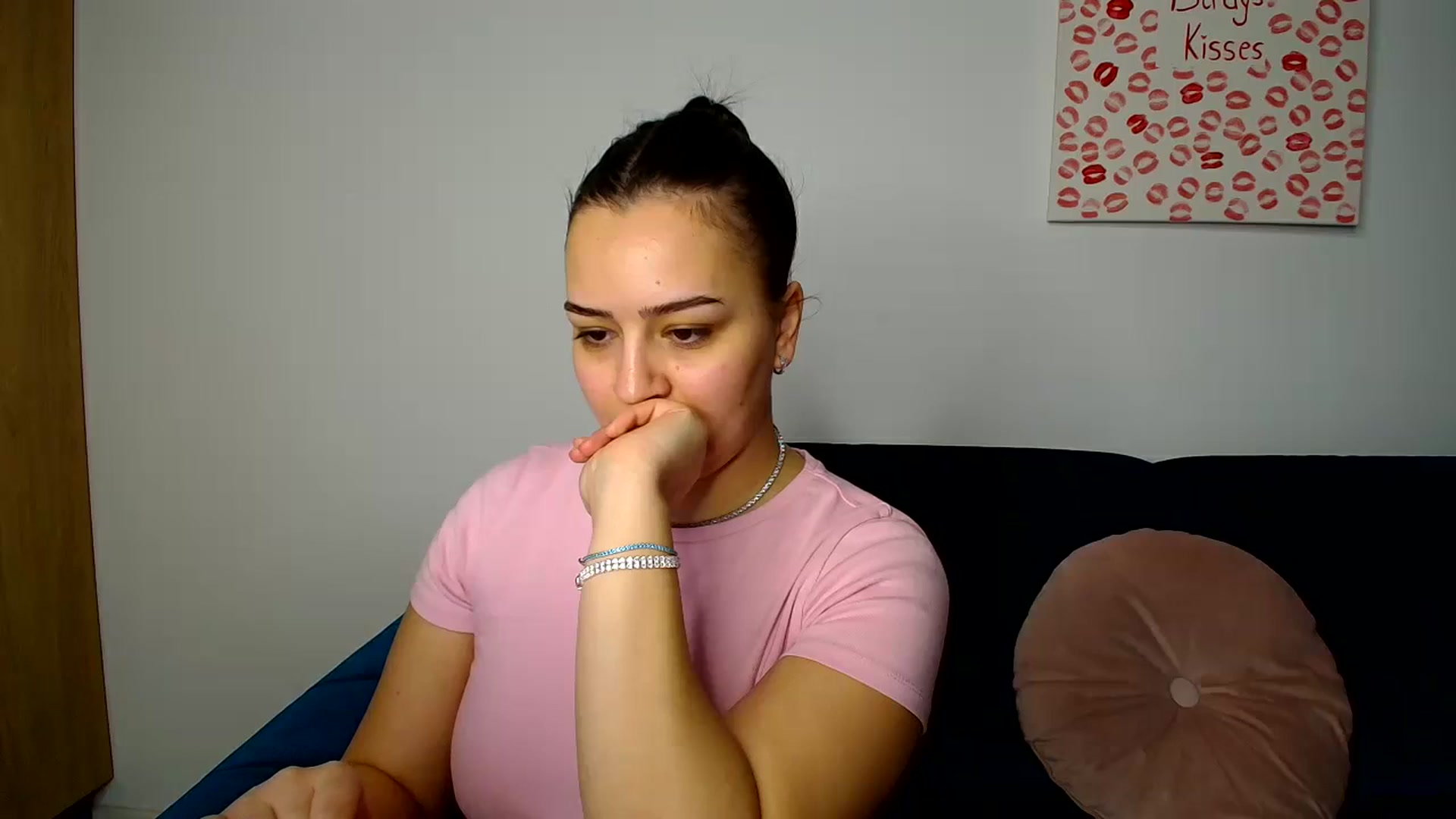 Gallery image thumbnail from Miss_Noel's myfreecams stream on, 01/03/2024, 16:39 image 8 of 20