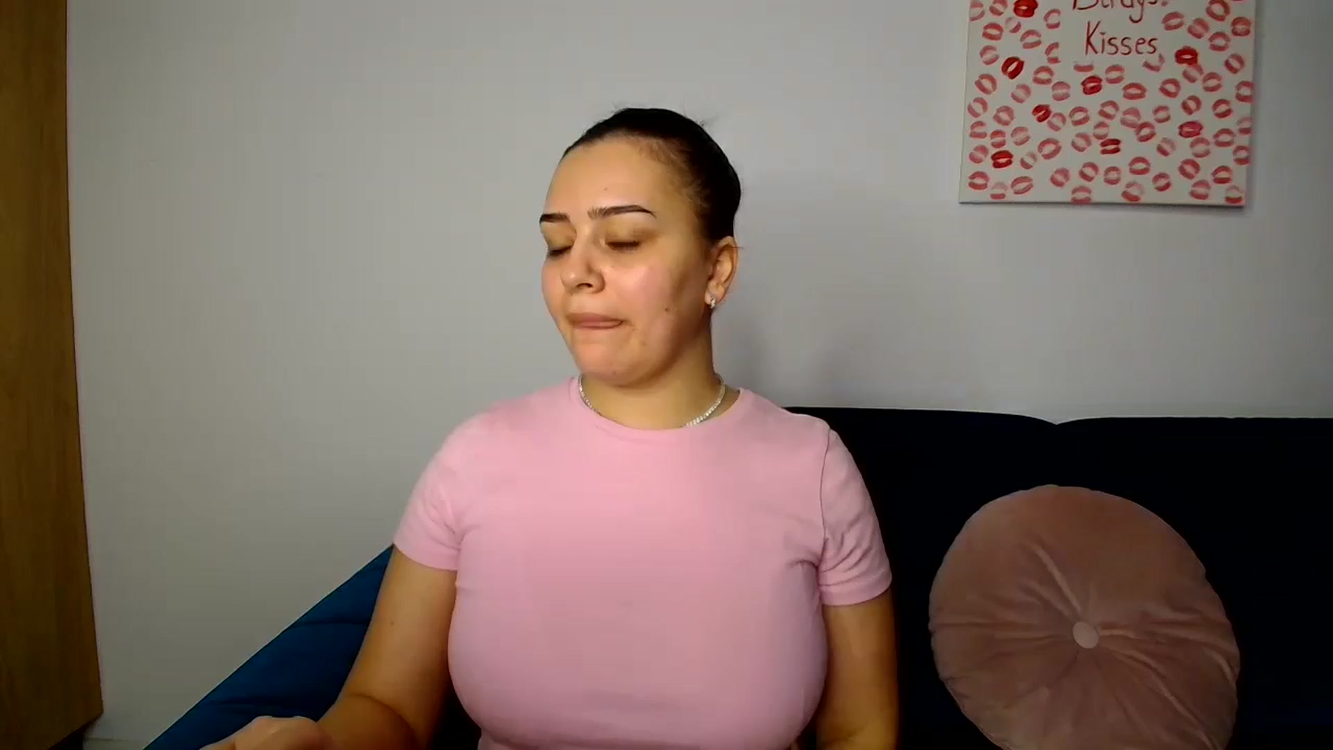 Gallery image thumbnail from Miss_Noel's myfreecams stream on, 01/03/2024, 16:39 image 15 of 20