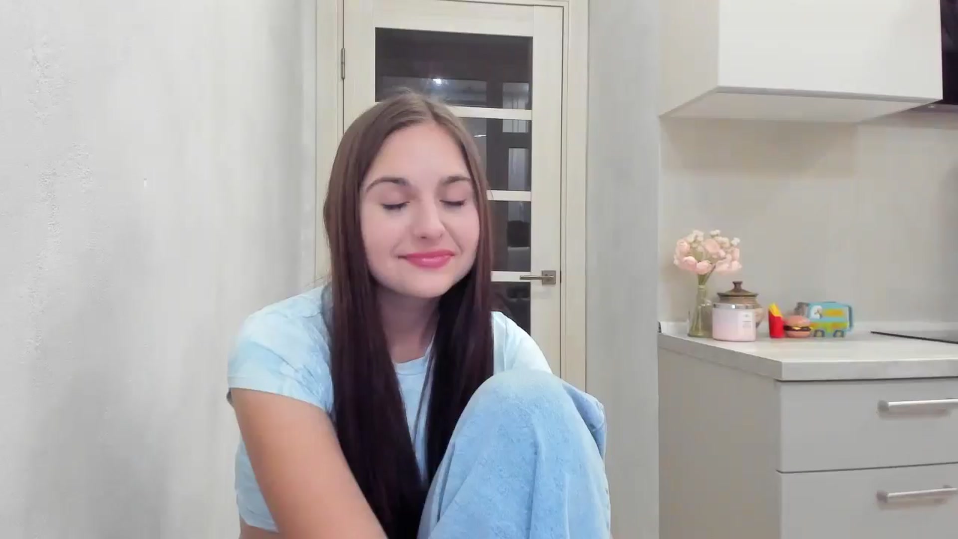 Gallery image thumbnail from Miss_Peach_'s myfreecams stream on, 03/19/2026, 18:55 image 2 of 20