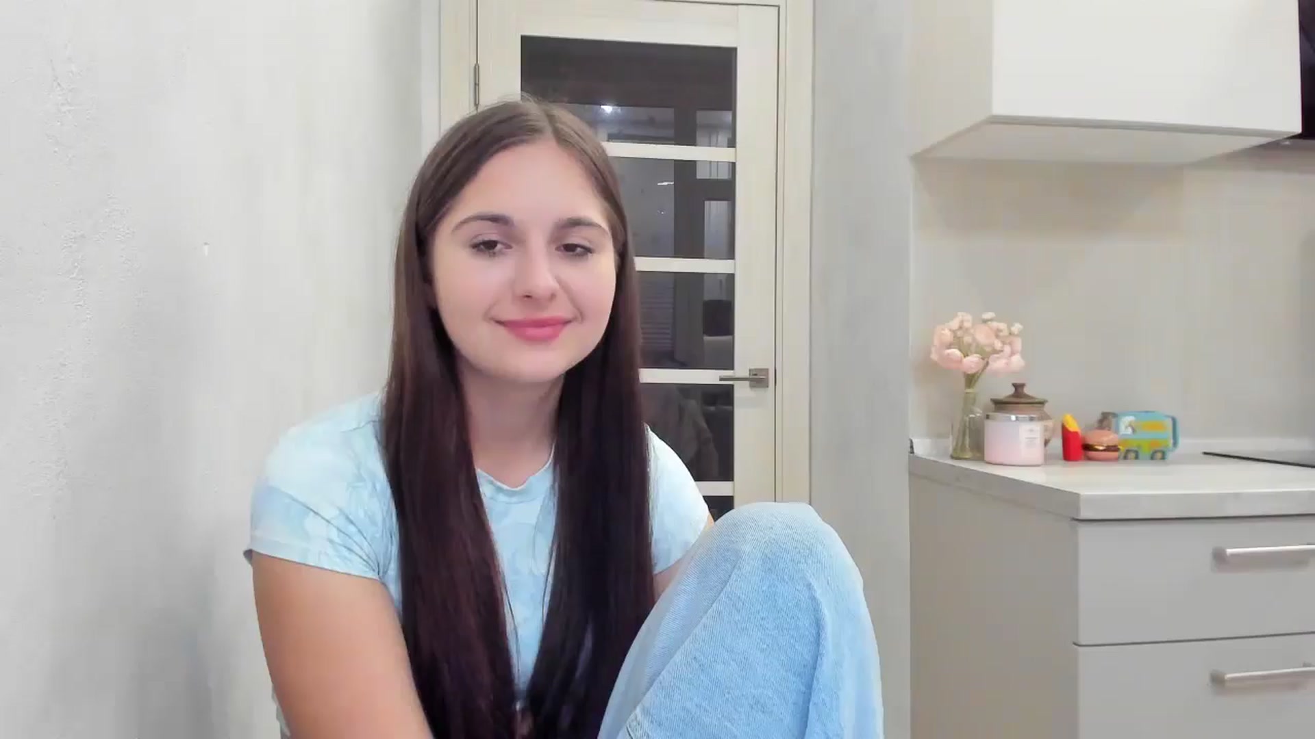 Gallery image thumbnail from Miss_Peach_'s myfreecams stream on, 03/19/2026, 20:08 image 1 of 20