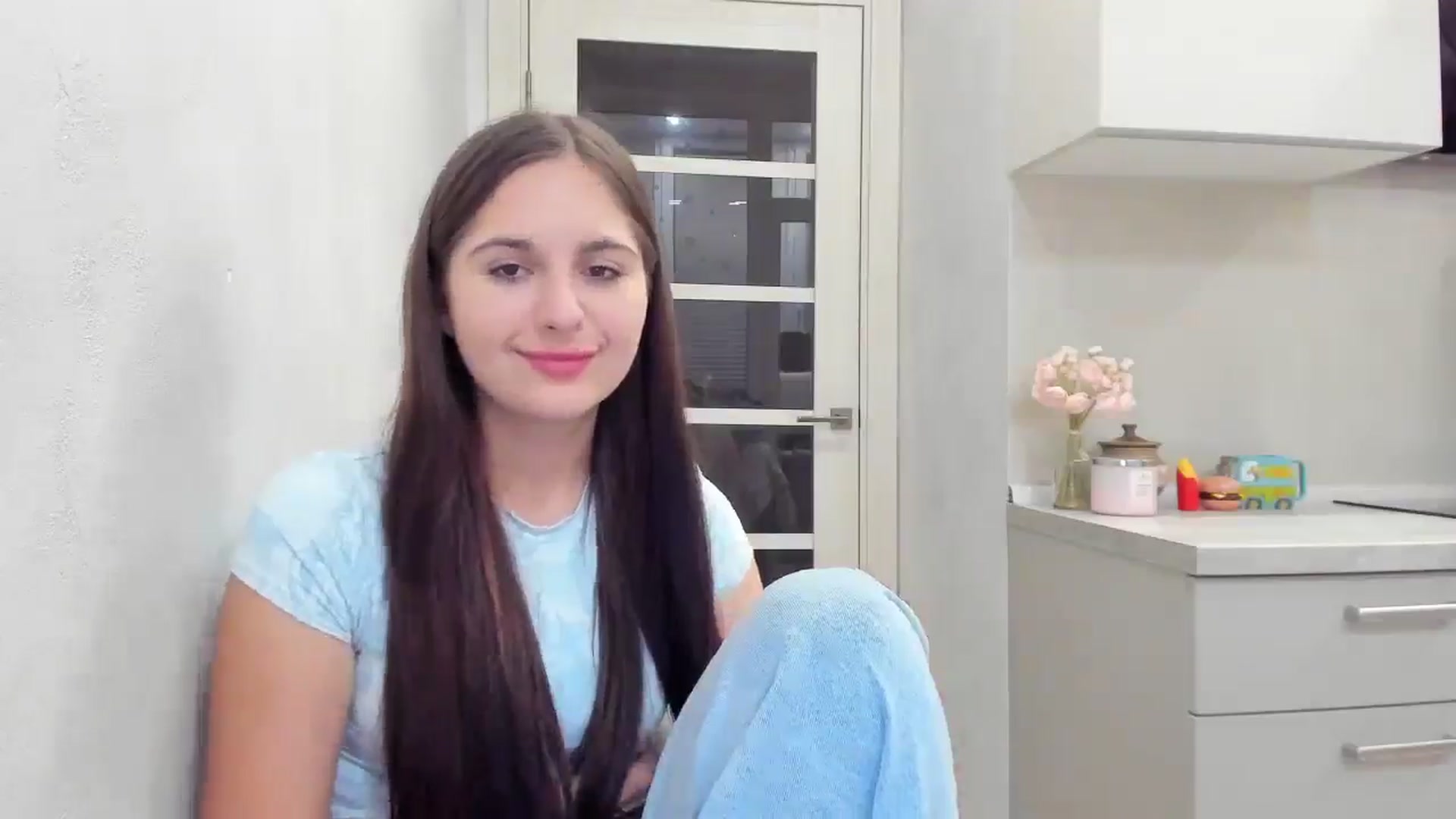 Gallery image thumbnail from Miss_Peach_'s myfreecams stream on, 03/19/2026, 20:08 image 3 of 20