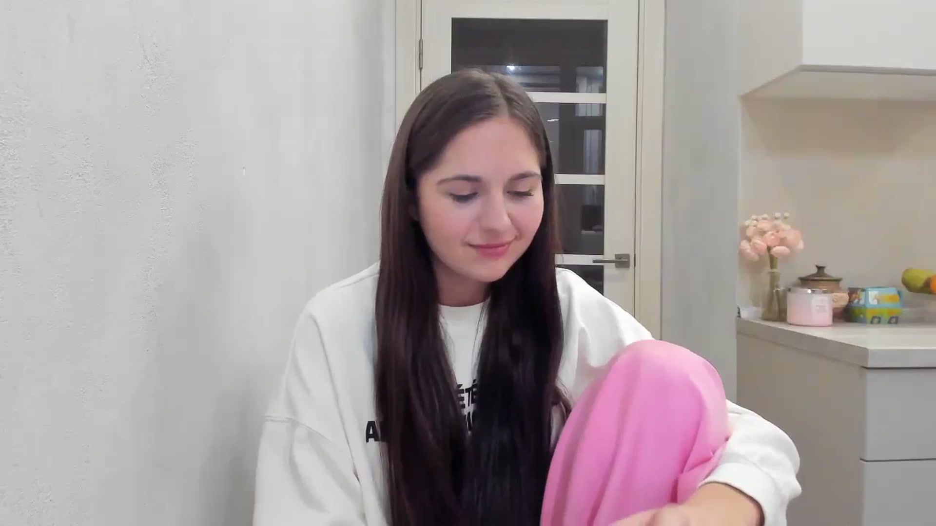 Gallery image thumbnail from Miss_Peach_'s myfreecams stream on, 03/27/2026, 20:37 image 13 of 20