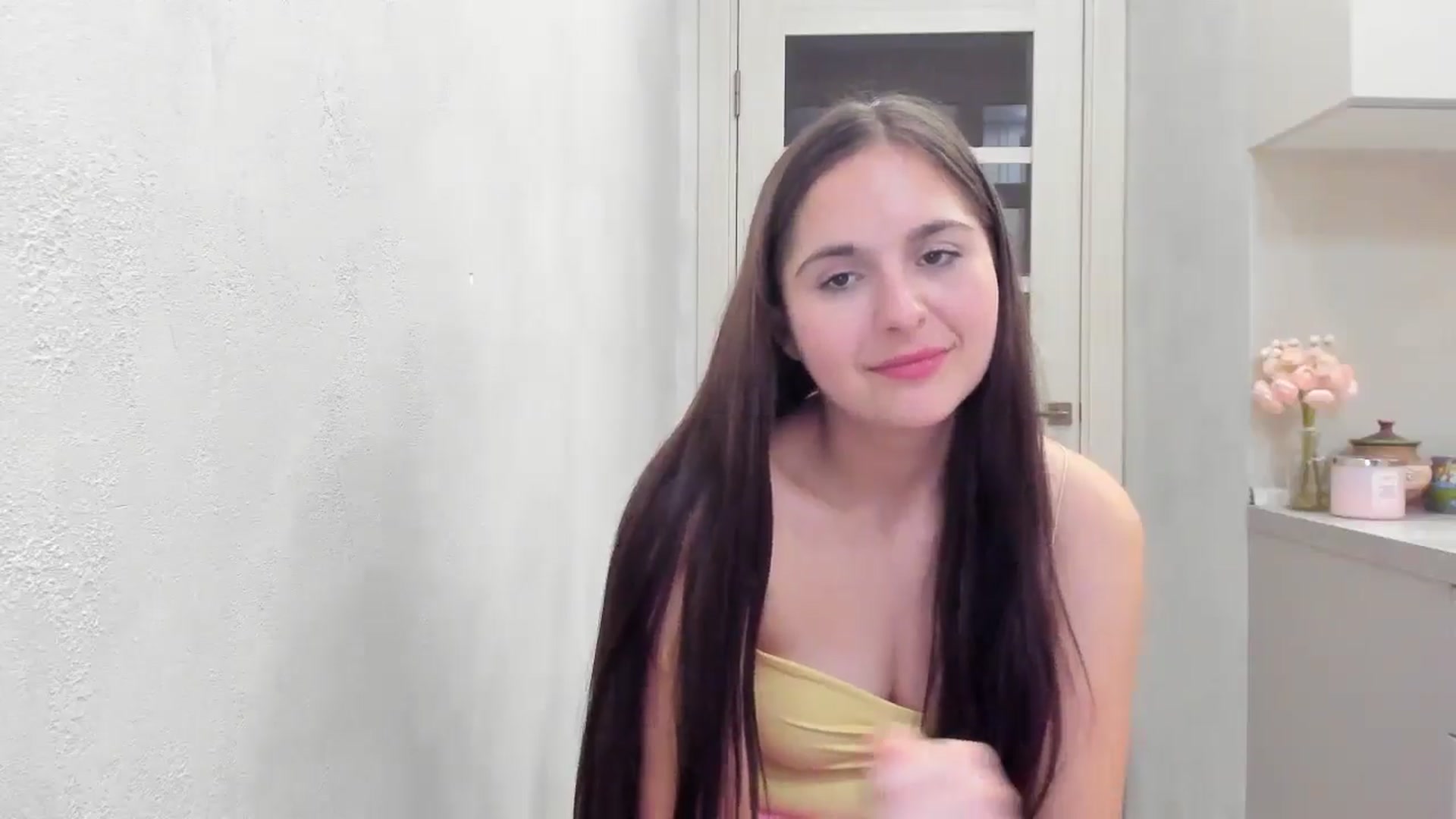 Gallery image thumbnail from Miss_Peach_'s myfreecams stream on, 03/28/2026, 24:42 image 6 of 20