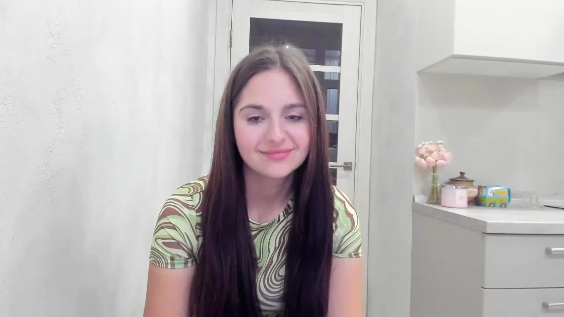 Gallery image thumbnail from Miss_Peach_'s myfreecams stream on, 03/29/2026, 24:08 image 16 of 20