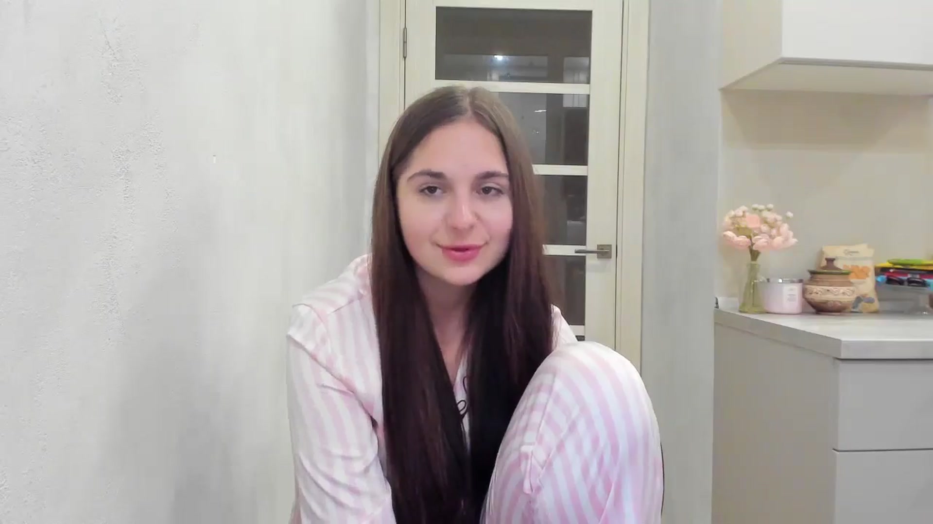 Gallery image thumbnail from Miss_Peach_'s myfreecams stream on, 04/03/2026, 19:37 image 3 of 20