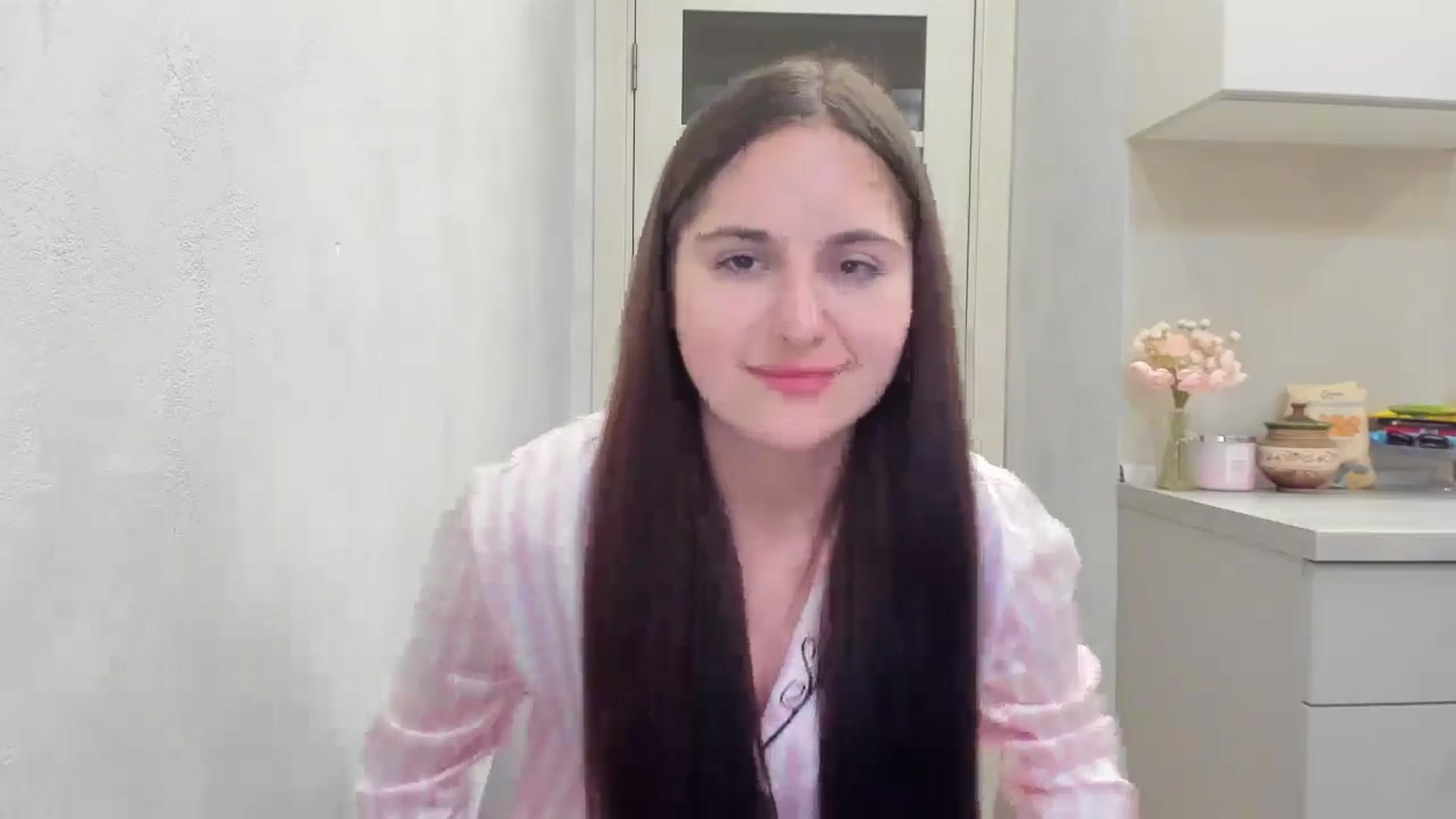 Gallery image thumbnail from Miss_Peach_'s myfreecams stream on, 04/03/2026, 19:37 image 18 of 20