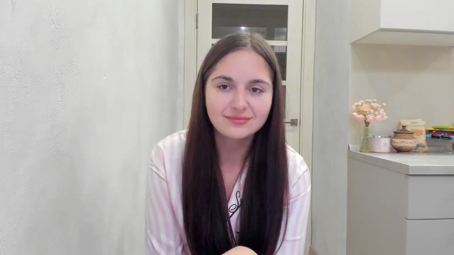 Gallery image thumbnail from Miss_Peach_'s myfreecams stream on, 04/03/2026, 19:37 image 16 of 20