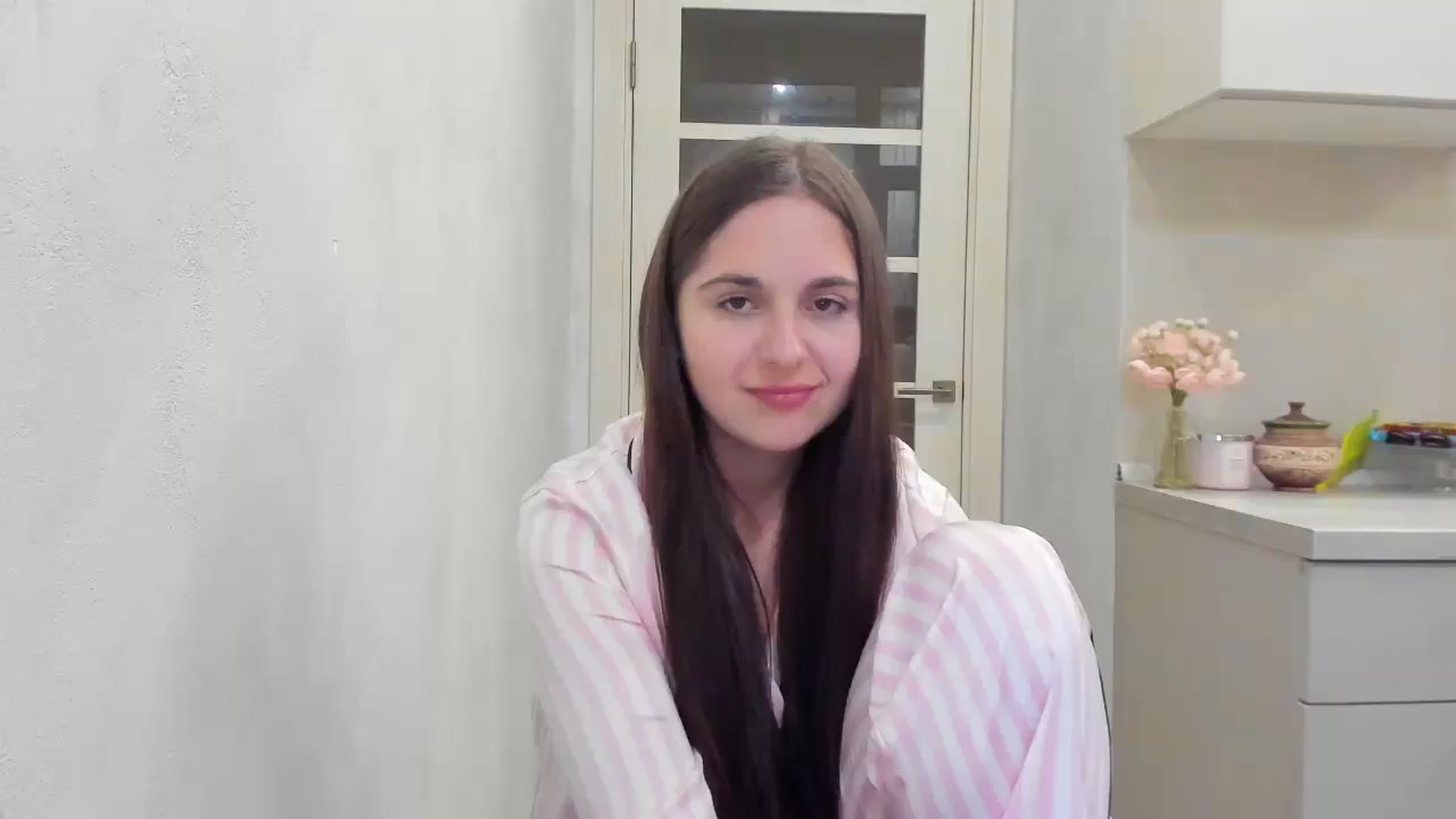 Gallery image thumbnail from Miss_Peach_'s myfreecams stream on, 04/03/2026, 20:34 image 8 of 20