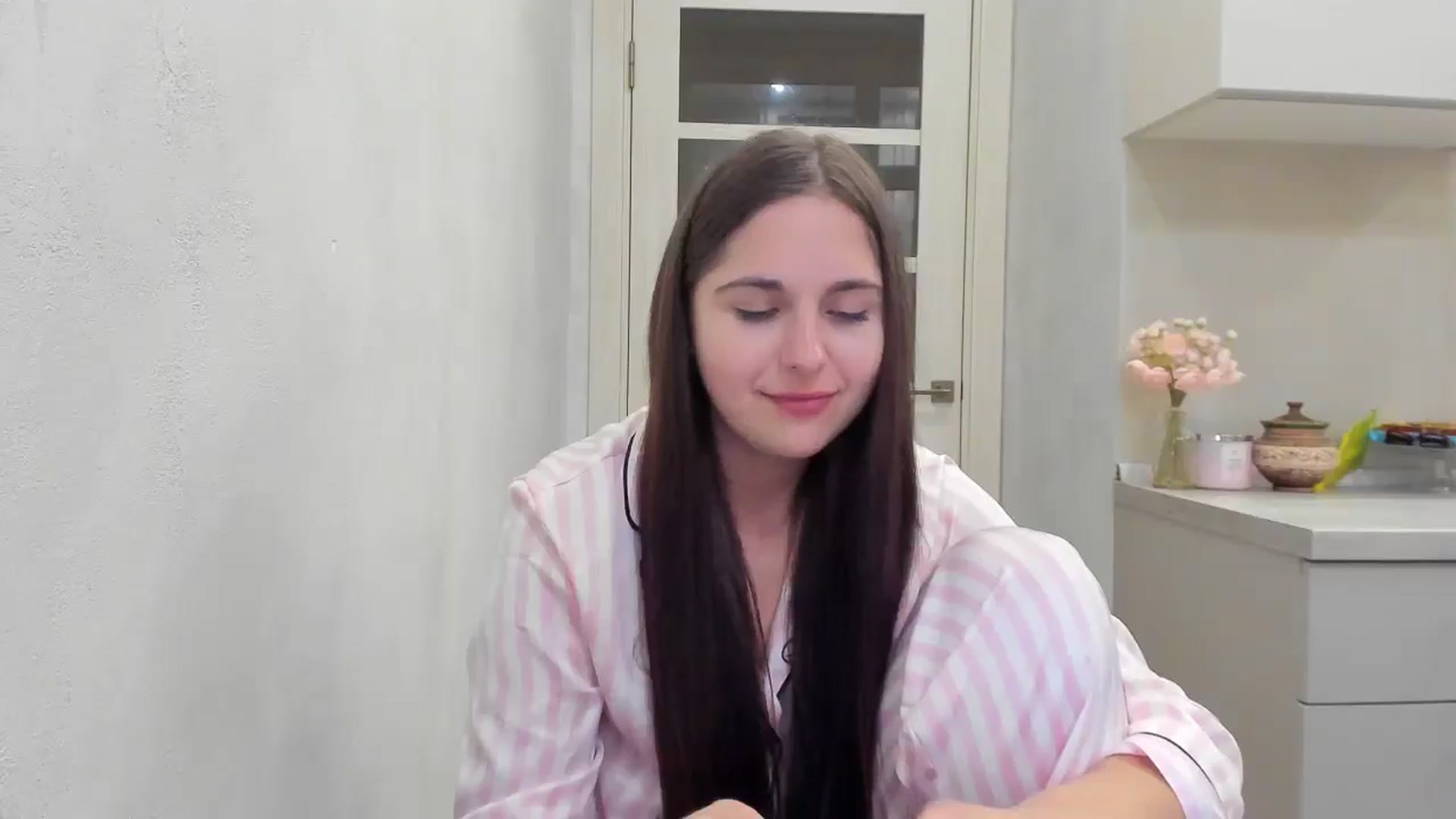 Gallery image thumbnail from Miss_Peach_'s myfreecams stream on, 04/03/2026, 20:34 image 11 of 20