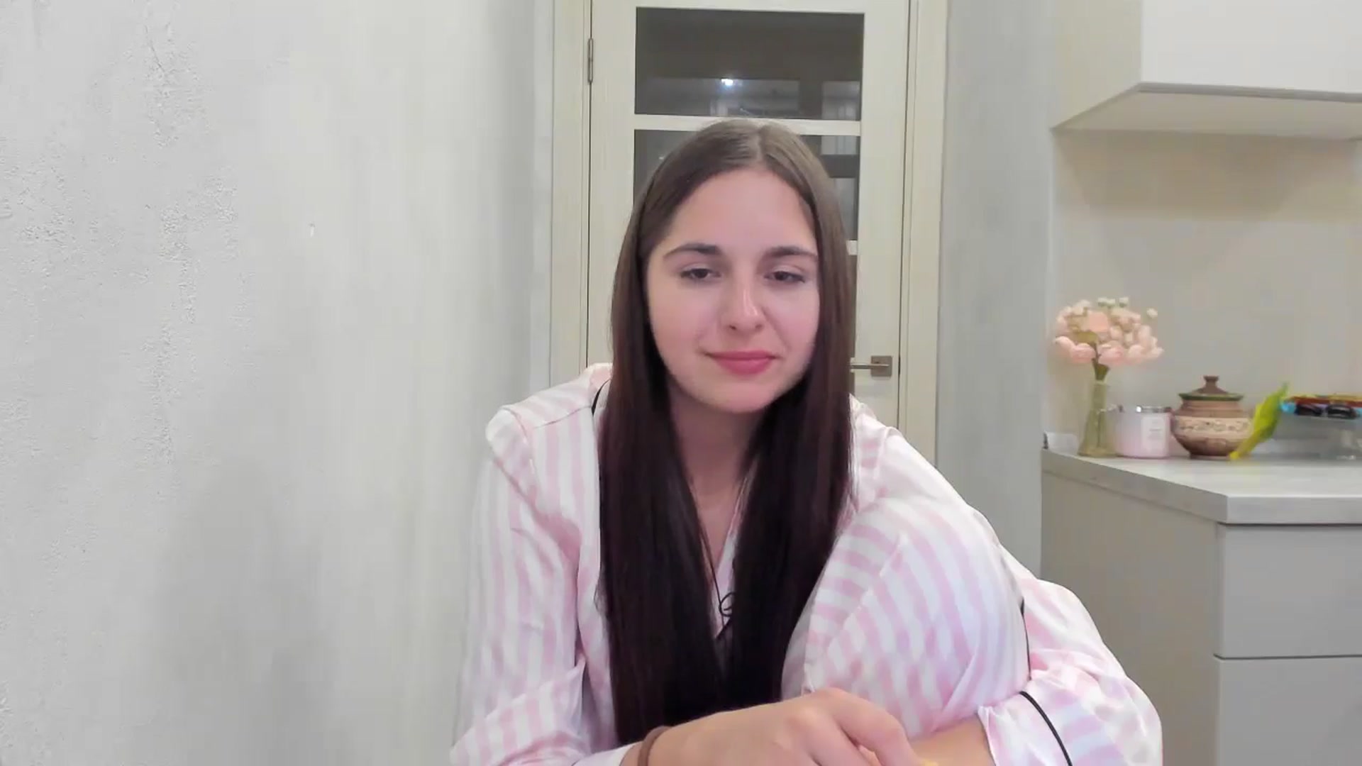 Gallery image thumbnail from Miss_Peach_'s myfreecams stream on, 04/03/2026, 20:34 image 14 of 20