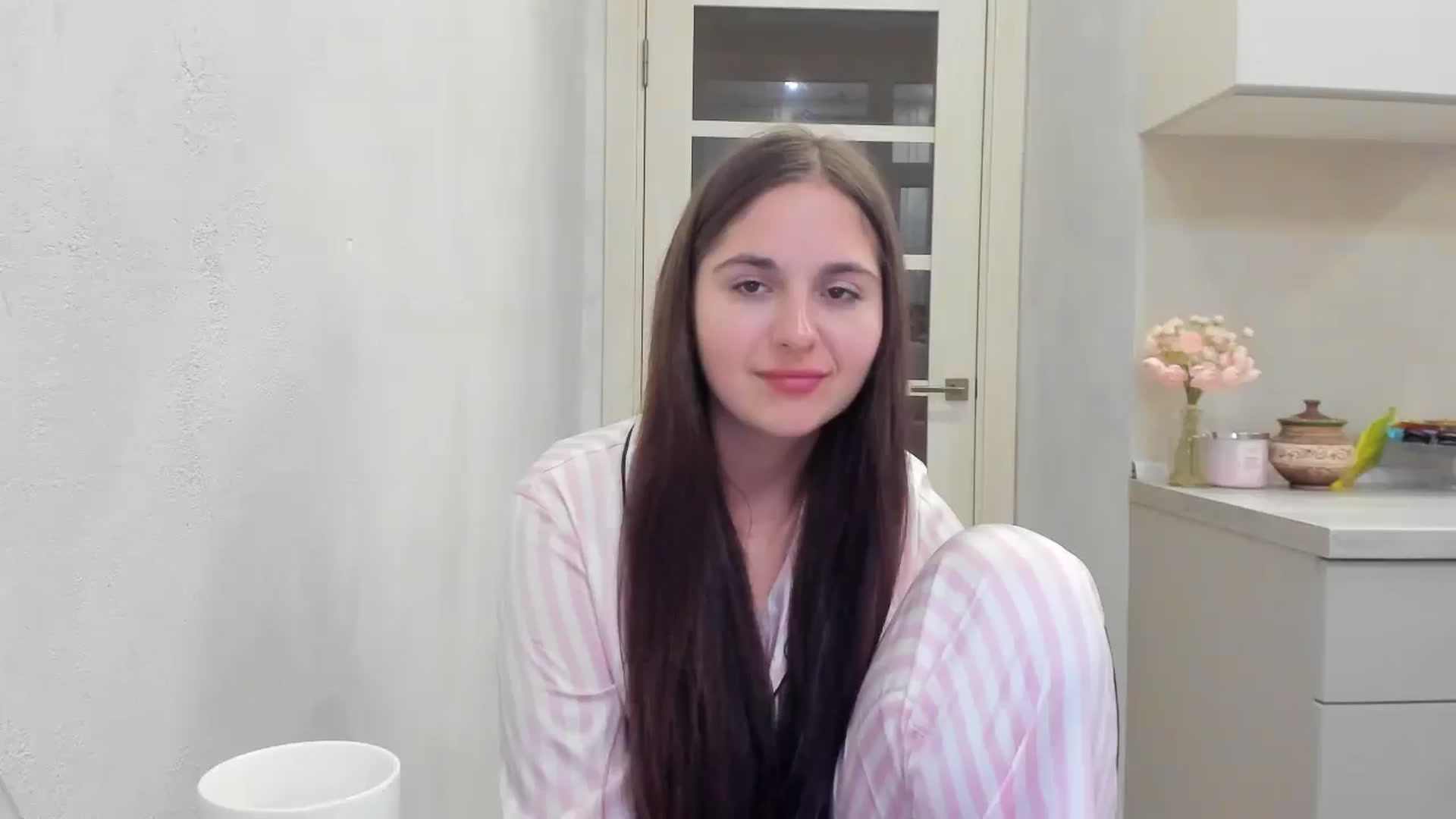Gallery image thumbnail from Miss_Peach_'s myfreecams stream on, 04/03/2026, 21:23 image 15 of 20