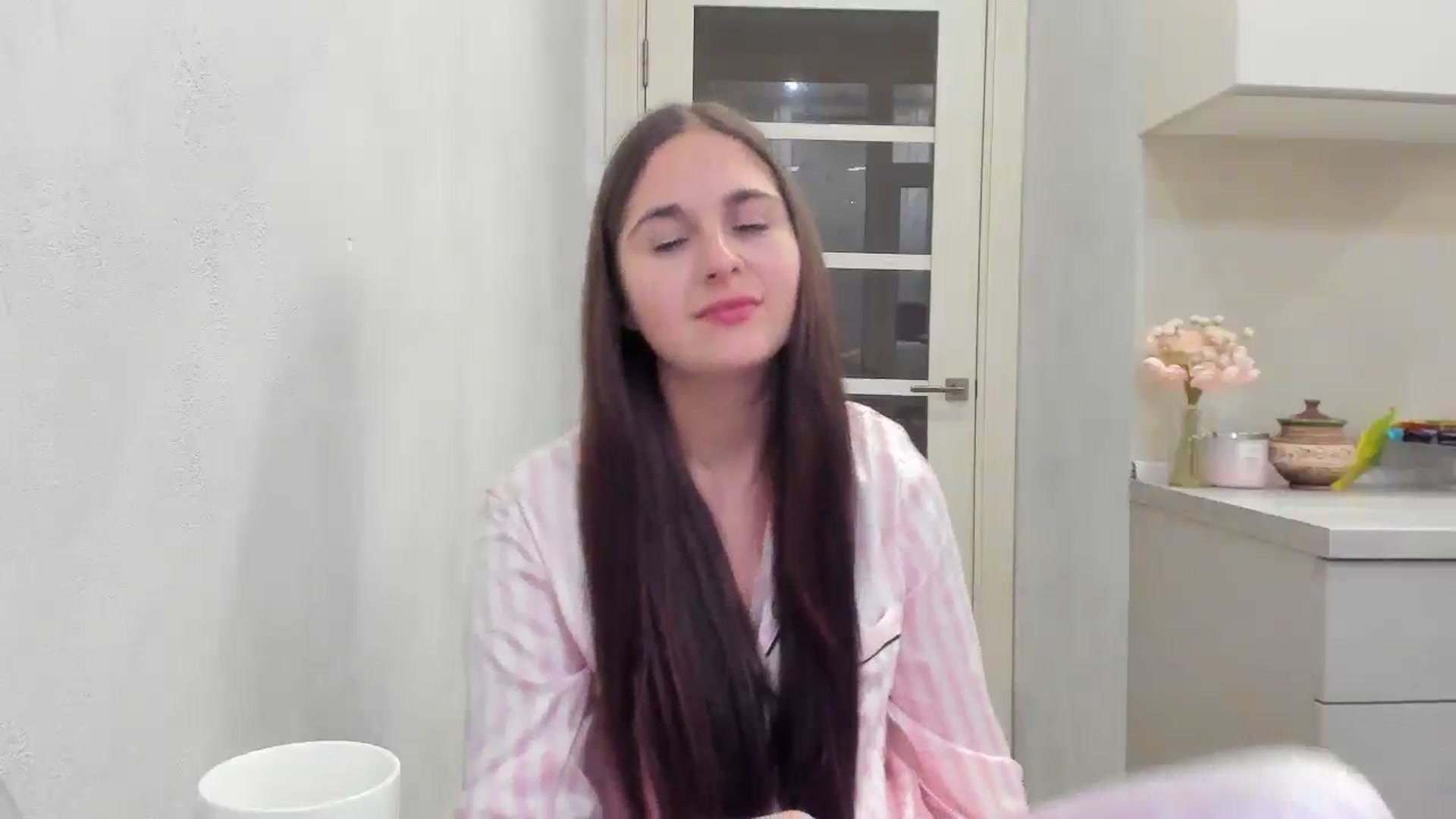 Gallery image thumbnail from Miss_Peach_'s myfreecams stream on, 04/03/2026, 21:23 image 18 of 20