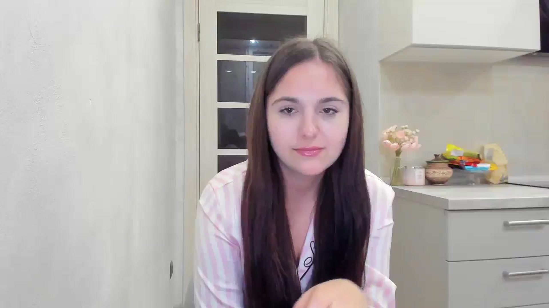 Gallery image thumbnail from Miss_Peach_'s myfreecams stream on, 04/05/2026, 19:40 image 17 of 20