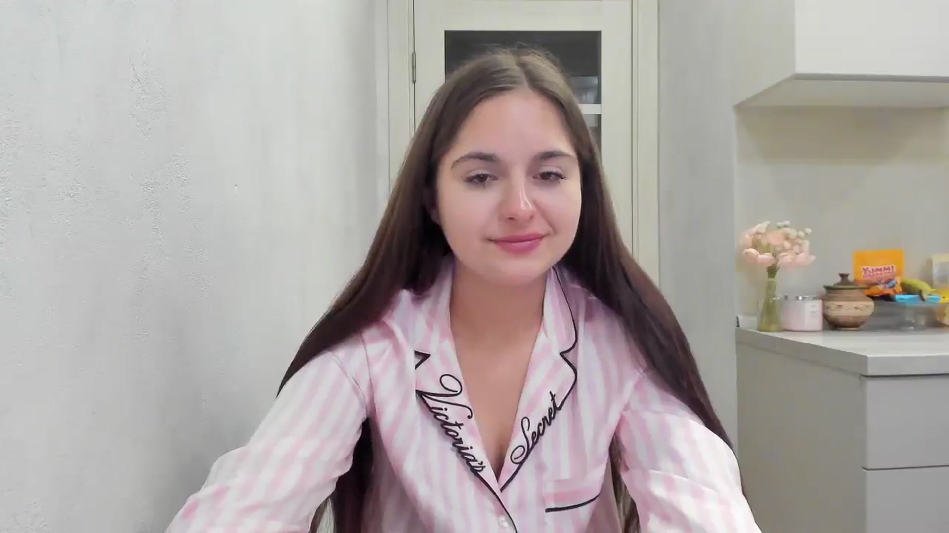 Gallery image thumbnail from Miss_Peach_'s myfreecams stream on, 04/05/2026, 21:46 image 15 of 20