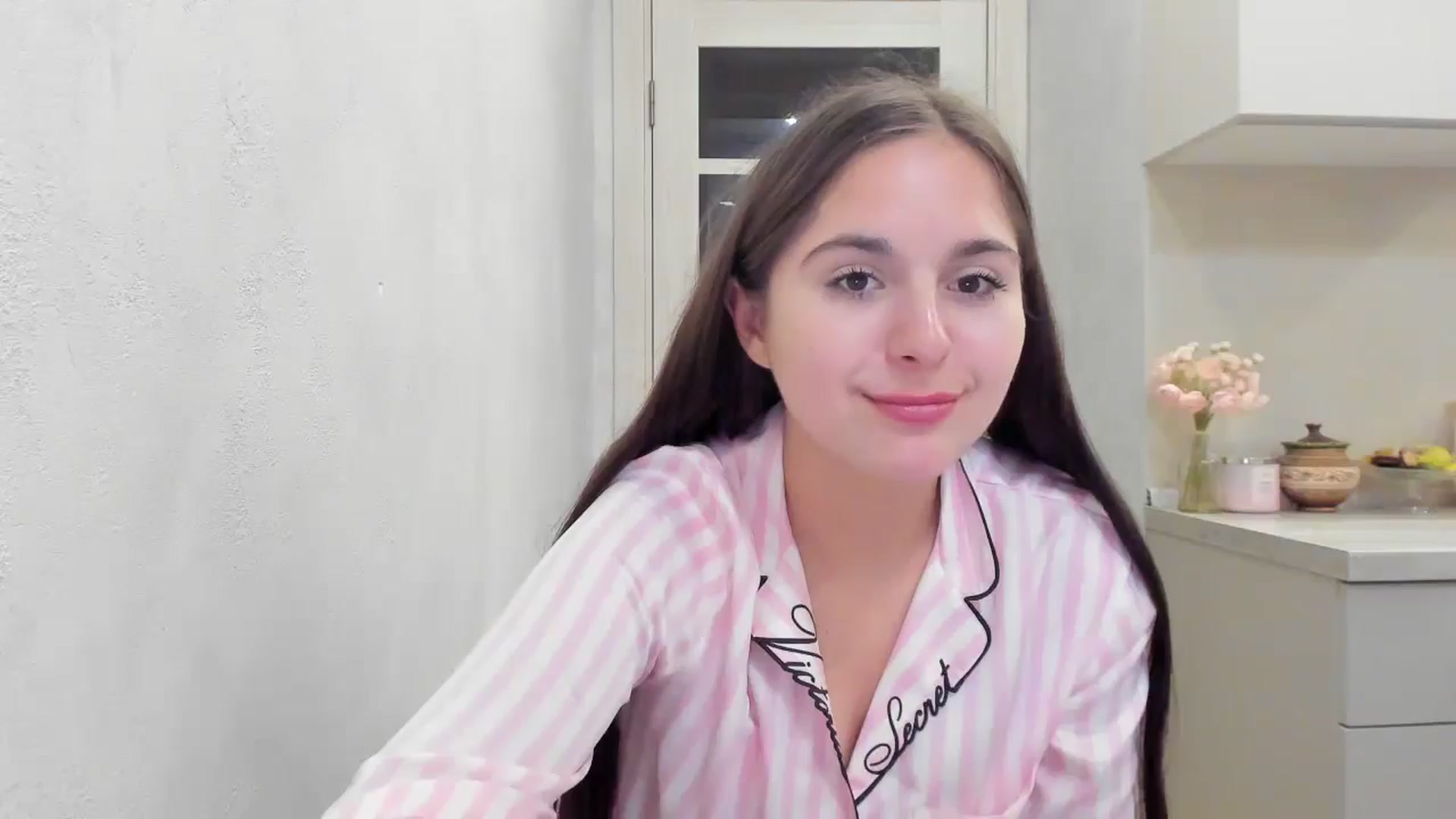 Gallery image thumbnail from Miss_Peach_'s myfreecams stream on, 04/05/2026, 23:00 image 9 of 20