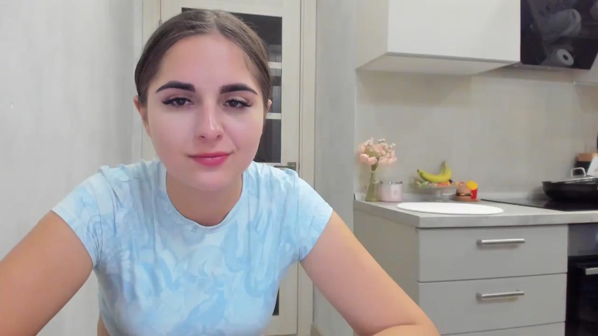 Gallery image thumbnail from Miss_Peach_'s myfreecams stream on, 04/09/2026, 23:14 image 3 of 20