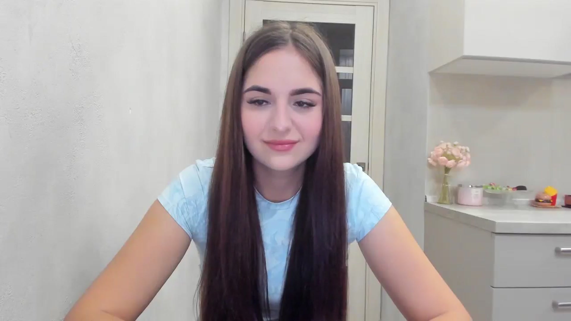 Gallery image thumbnail from Miss_Peach_'s myfreecams stream on, 04/11/2026, 17:47 image 16 of 20