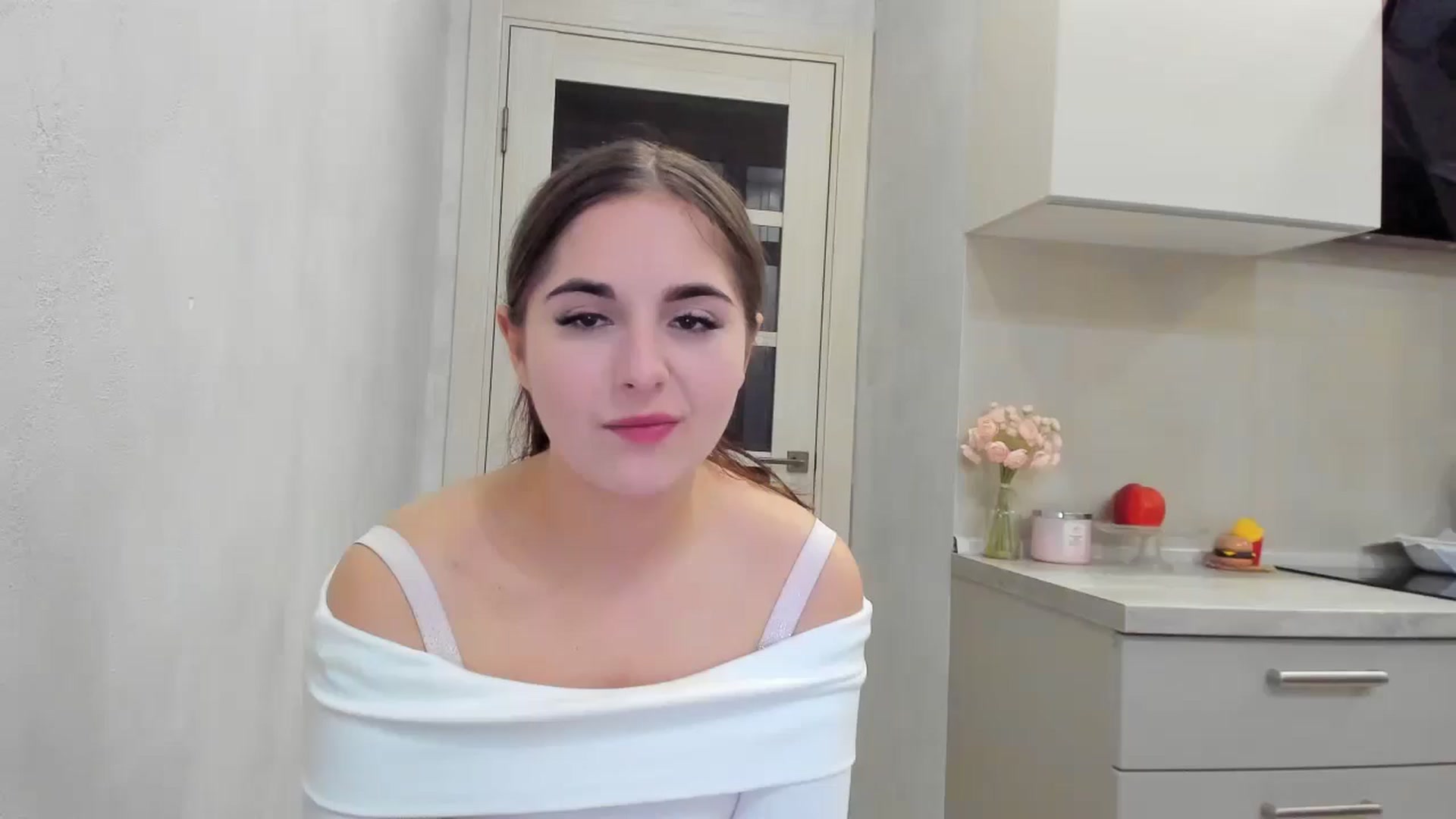 Gallery image thumbnail from Miss_Peach_'s myfreecams stream on, 04/14/2026, 18:31 image 1 of 20