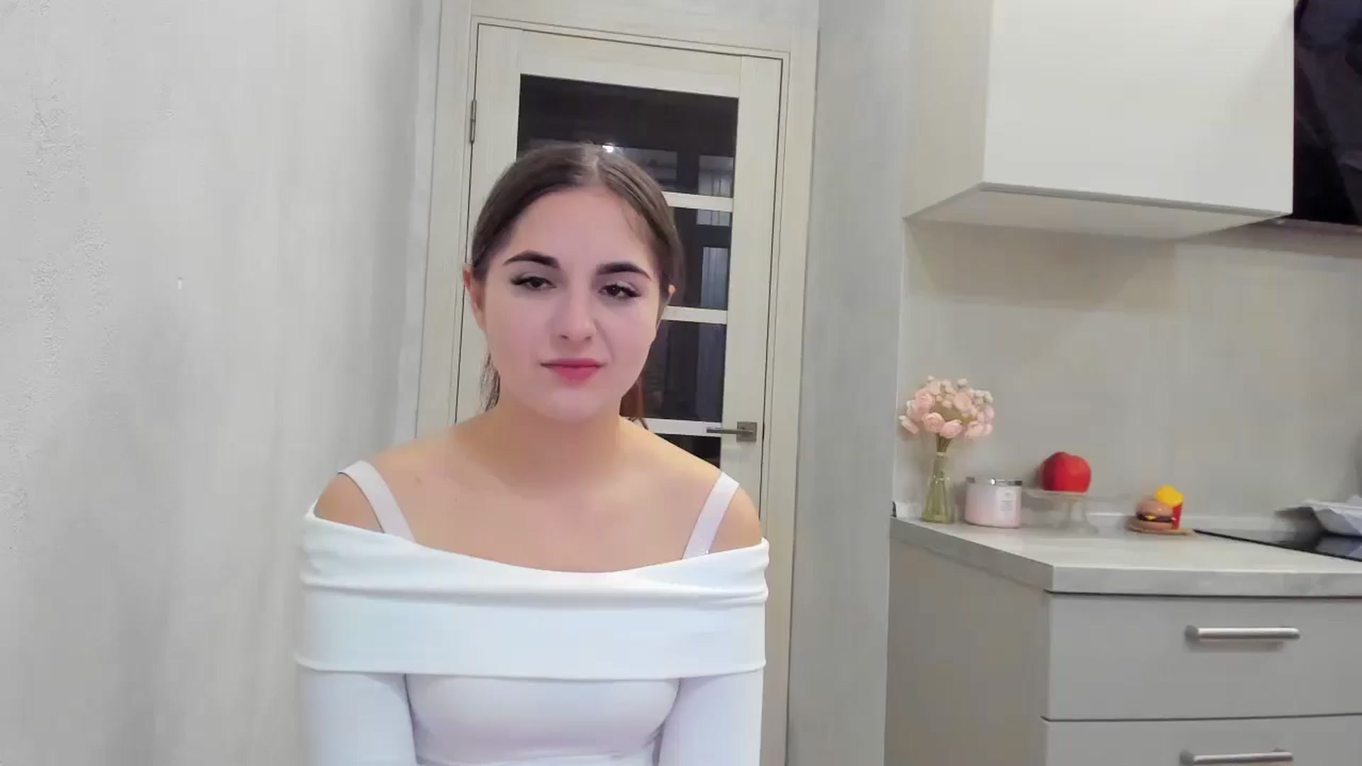 Gallery image thumbnail from Miss_Peach_'s myfreecams stream on, 04/14/2026, 18:31 image 6 of 20