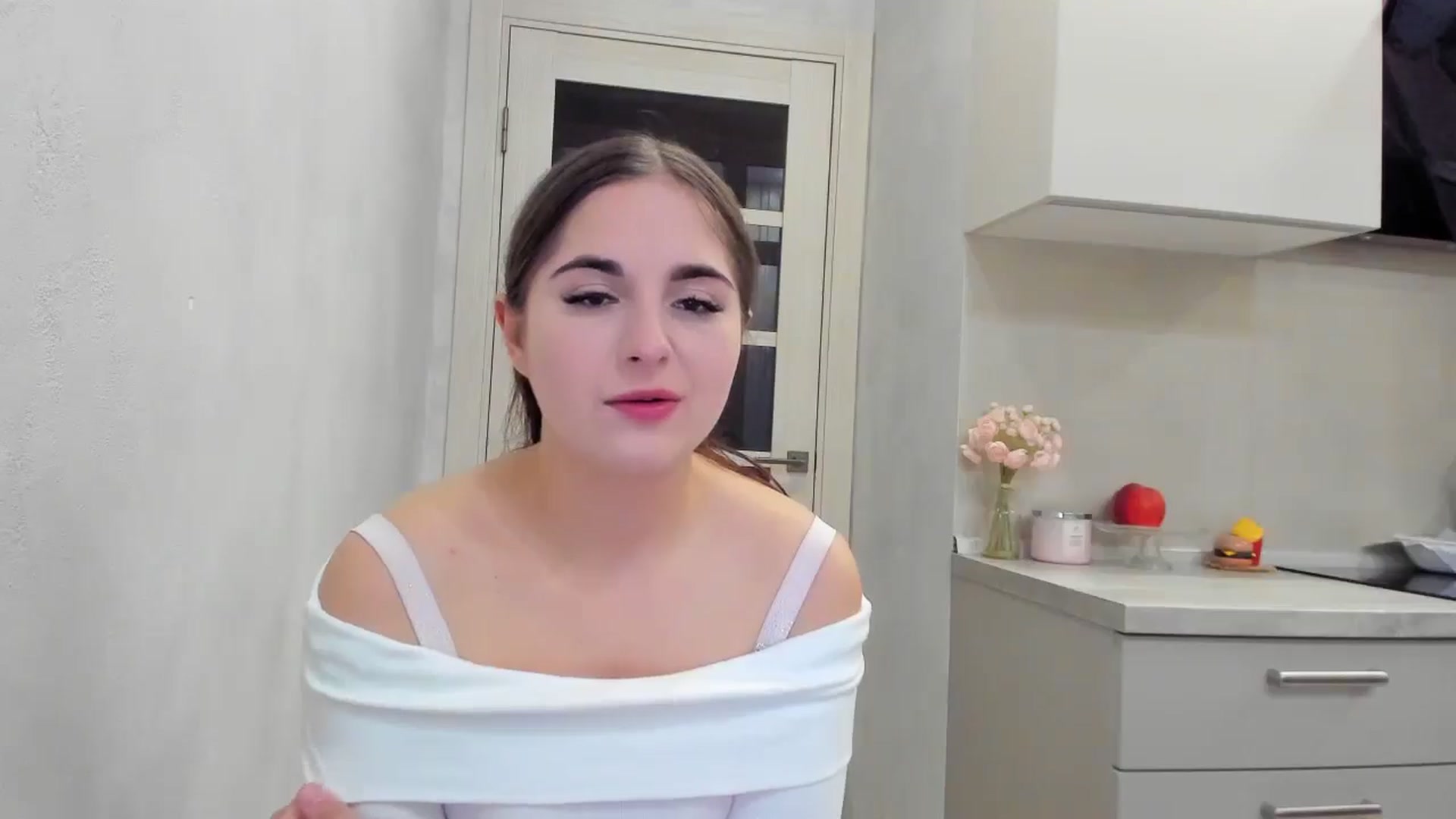 Gallery image thumbnail from Miss_Peach_'s myfreecams stream on, 04/14/2026, 18:31 image 2 of 20