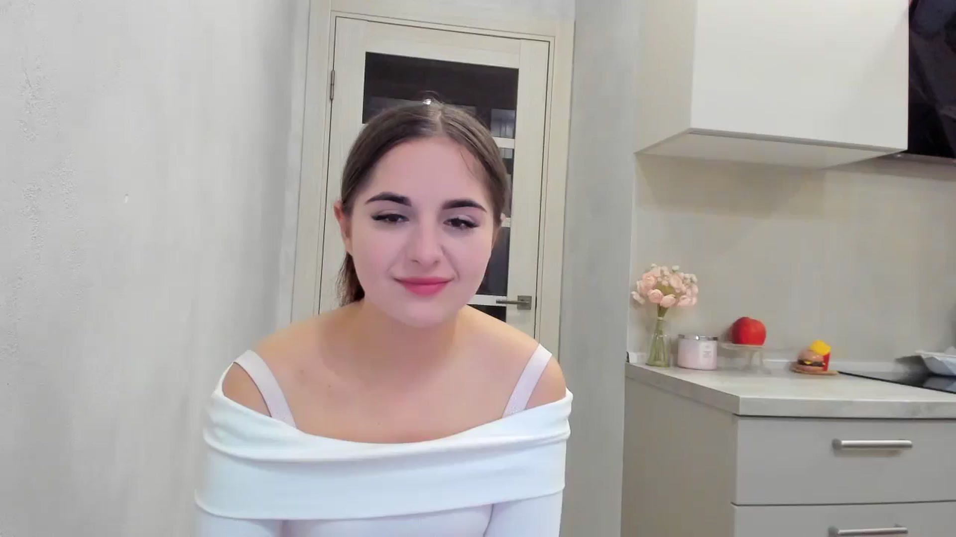 Gallery image thumbnail from Miss_Peach_'s myfreecams stream on, 04/14/2026, 18:31 image 11 of 20