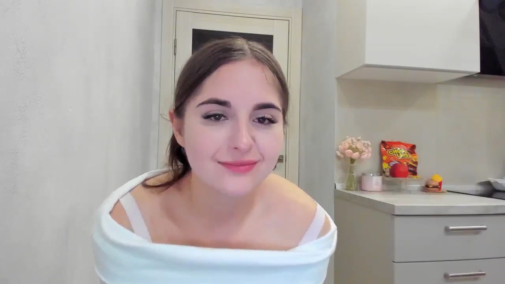 Gallery image thumbnail from Miss_Peach_'s myfreecams stream on, 04/14/2026, 20:59 image 11 of 20