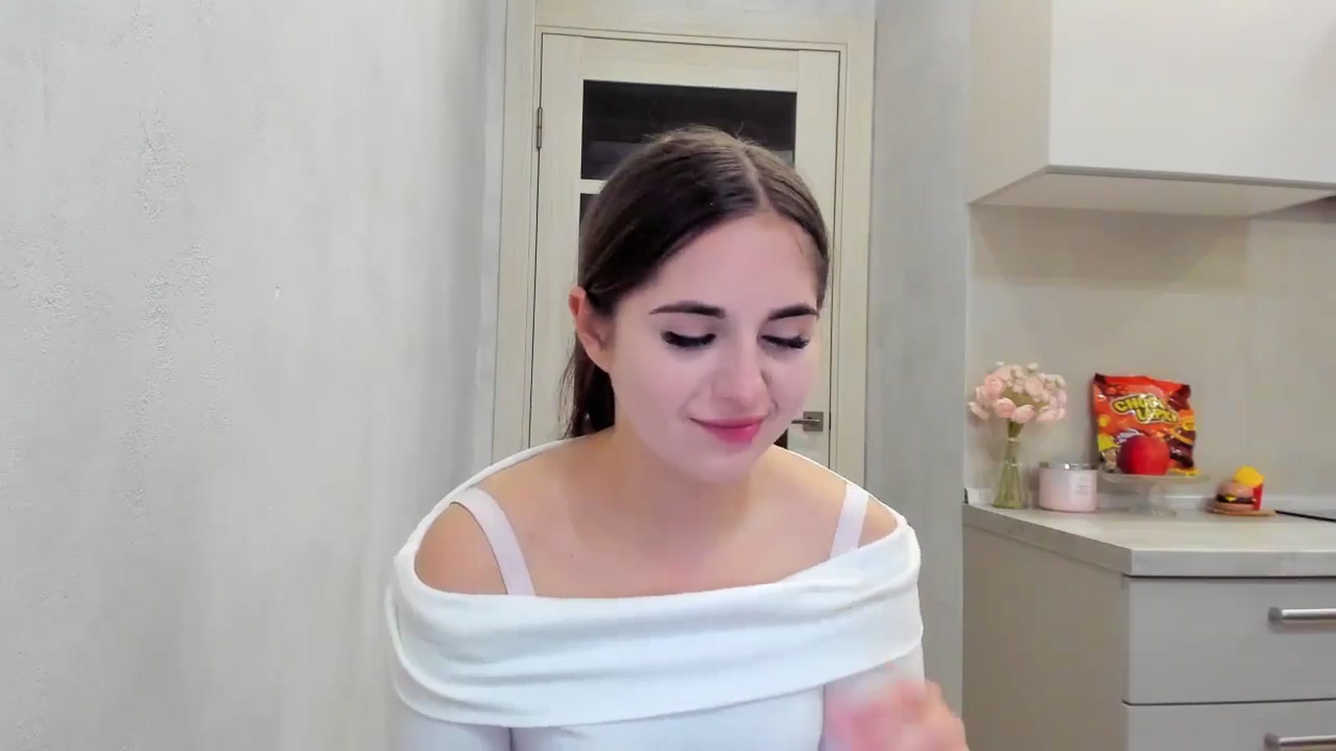 Gallery image thumbnail from Miss_Peach_'s myfreecams stream on, 04/14/2026, 20:59 image 20 of 20