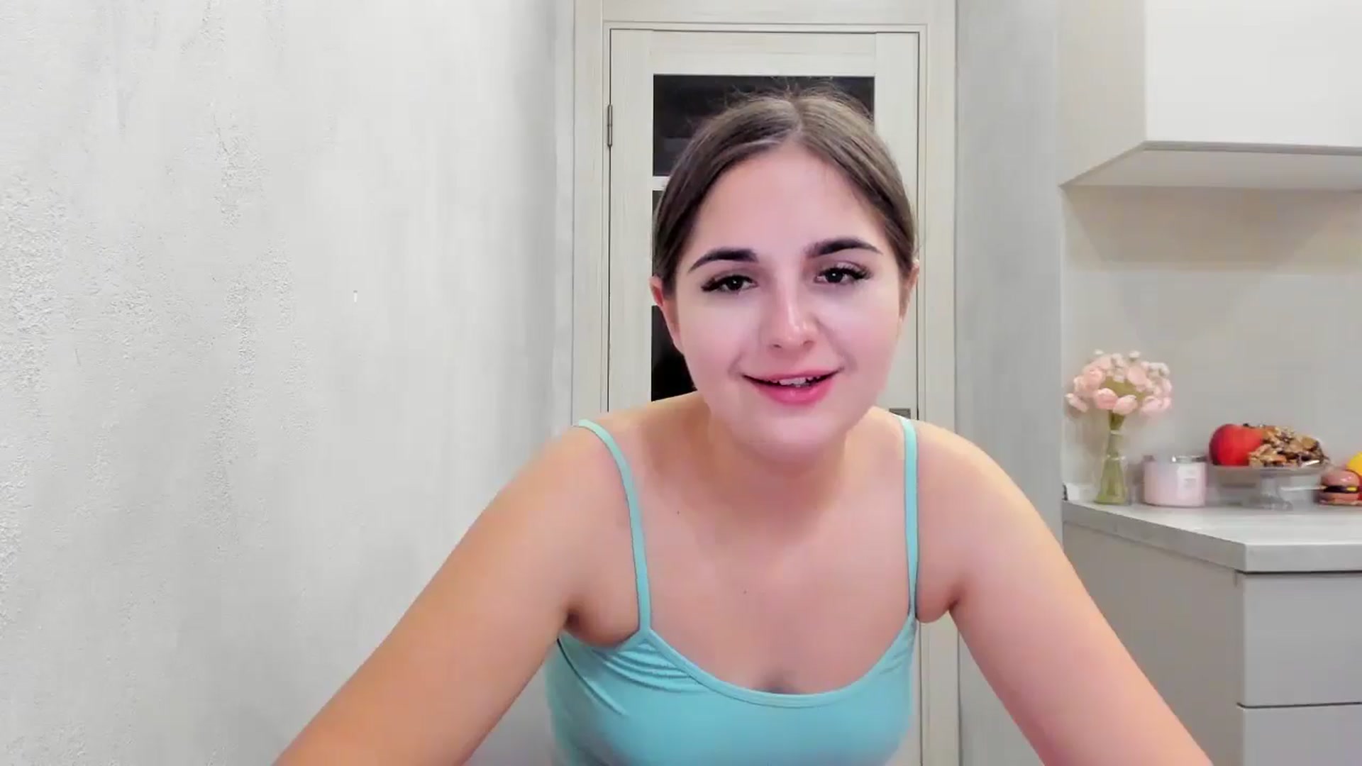 Gallery image thumbnail from Miss_Peach_'s myfreecams stream on, 04/15/2026, 20:08 image 3 of 20