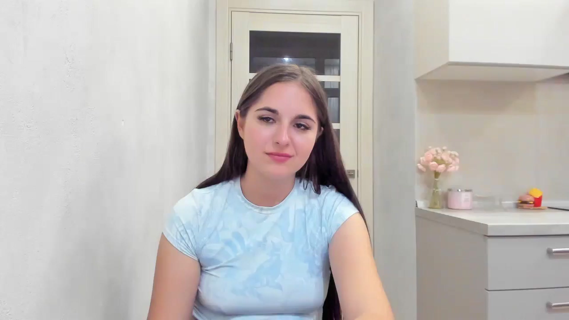 Gallery image thumbnail from Miss_Peach_'s myfreecams stream on, 04/18/2026, 24:02 image 4 of 20