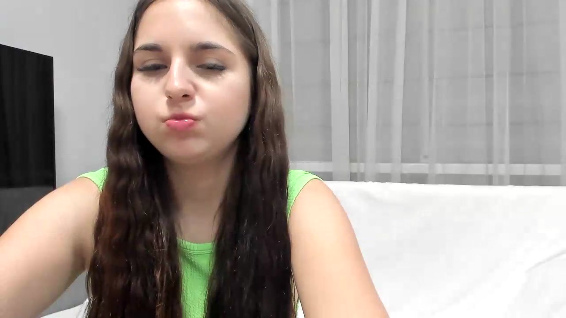 Gallery image thumbnail from Miss_Peach_'s myfreecams stream on, 05/12/2026, 18:33 image 20 of 20