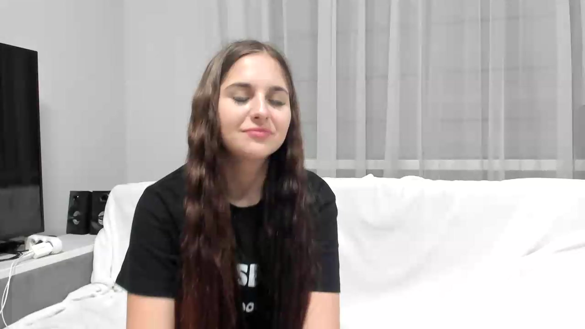 Gallery image thumbnail from Miss_Peach_'s myfreecams stream on, 05/13/2026, 19:53 image 18 of 20