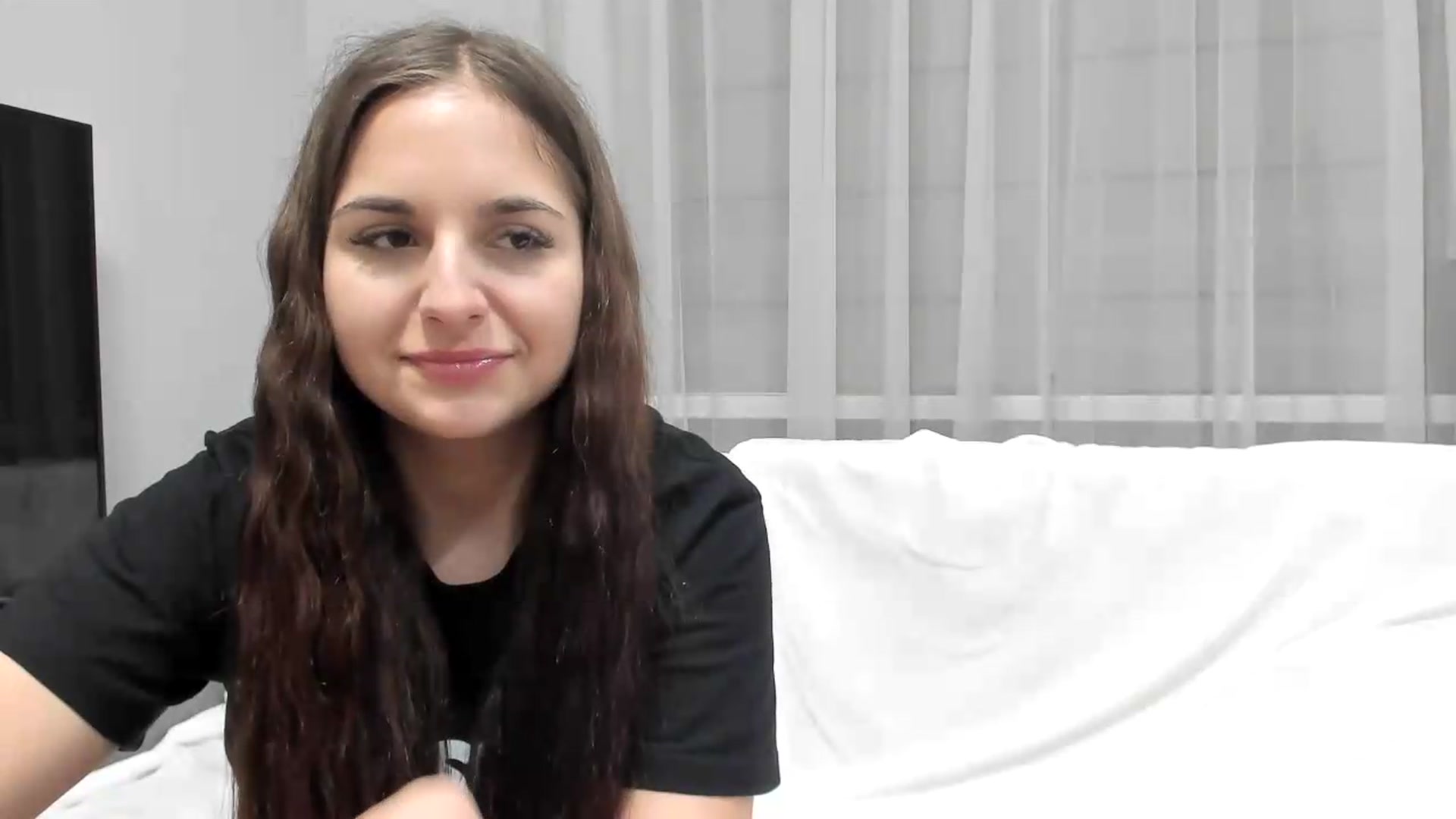 Gallery image thumbnail from Miss_Peach_'s myfreecams stream on, 05/13/2026, 19:53 image 11 of 20