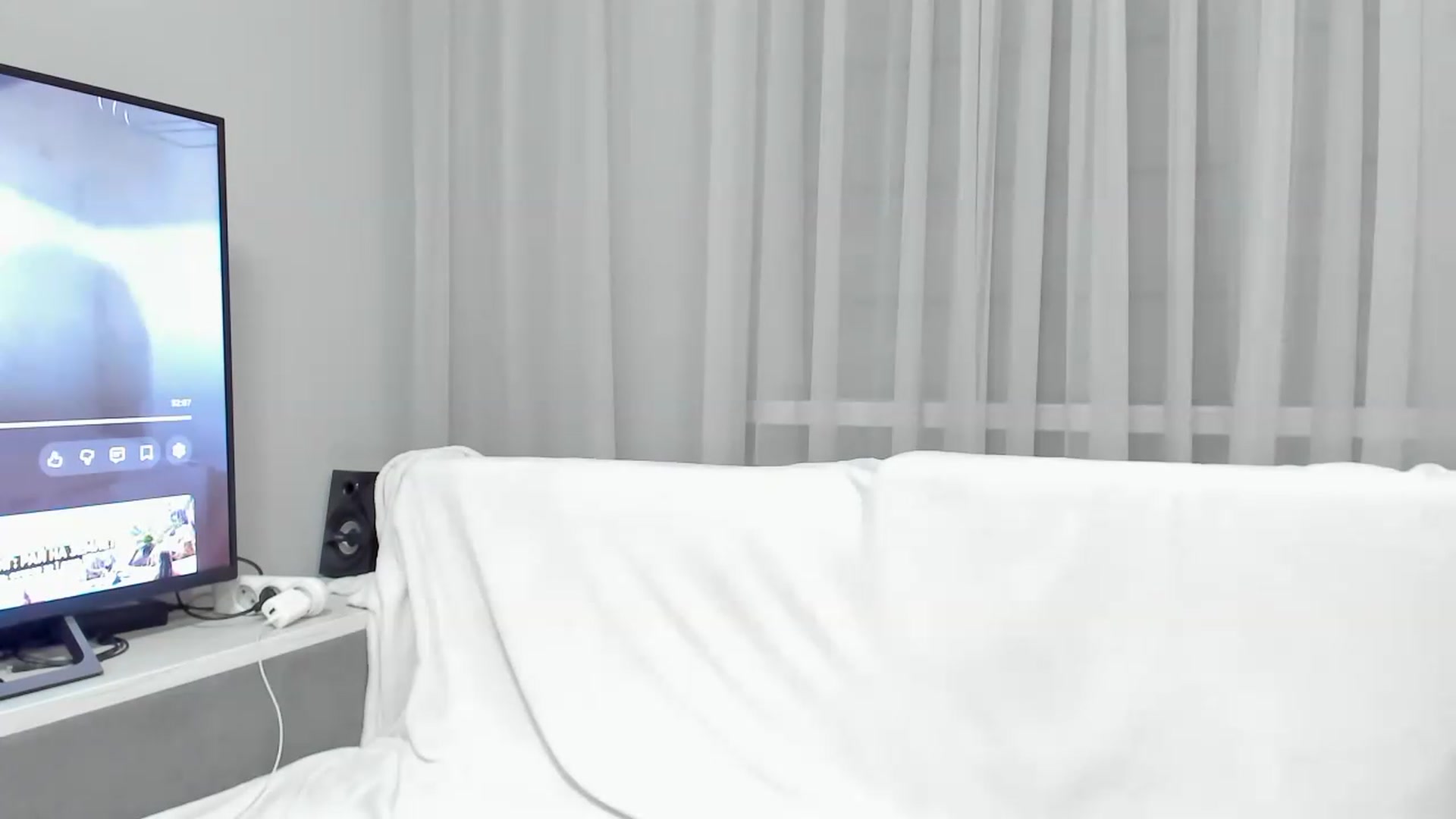 Gallery image thumbnail from Miss_Peach_'s myfreecams stream on, 05/25/2026, 22:07 image 10 of 20