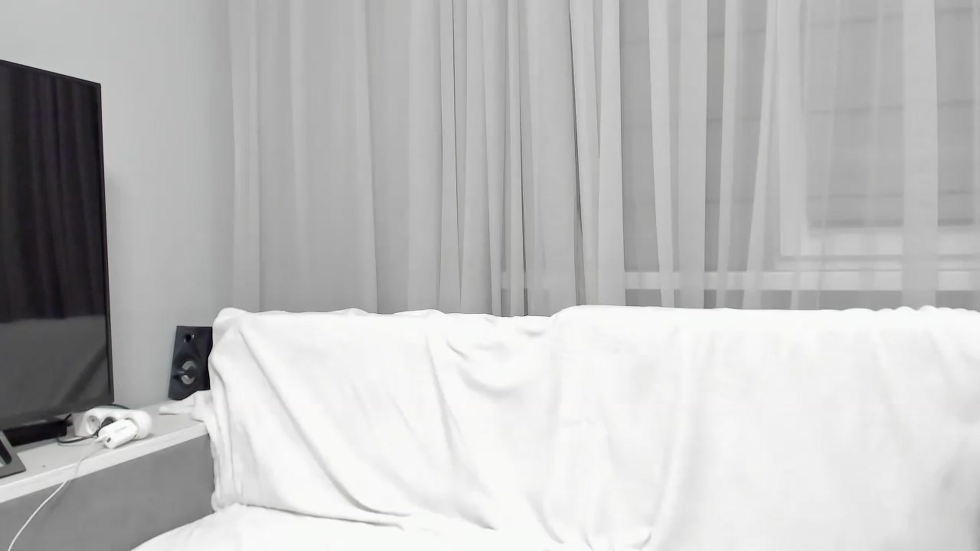 Gallery image thumbnail from Miss_Peach_'s myfreecams stream on, 05/27/2026, 21:01 image 18 of 20