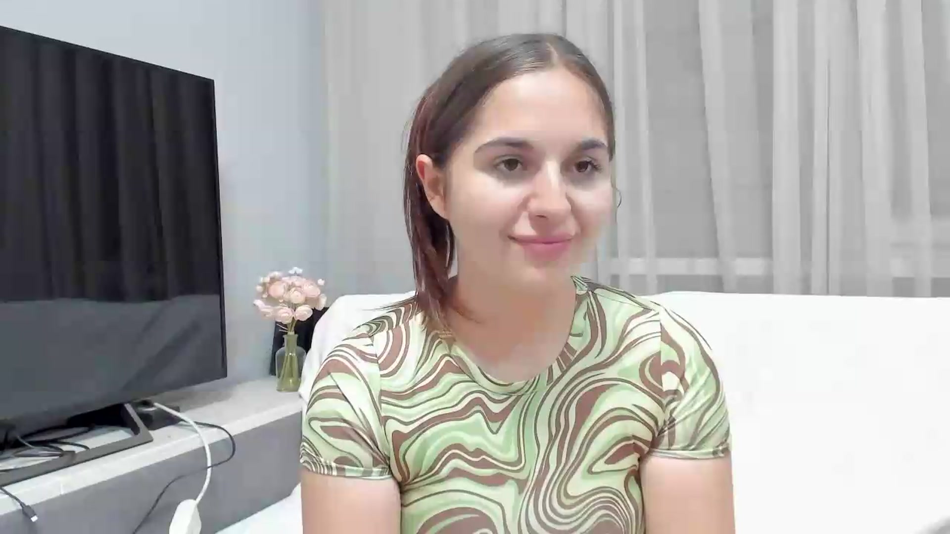 Gallery image thumbnail from Miss_Peach_'s myfreecams stream on, 05/30/2026, 19:46 image 18 of 20