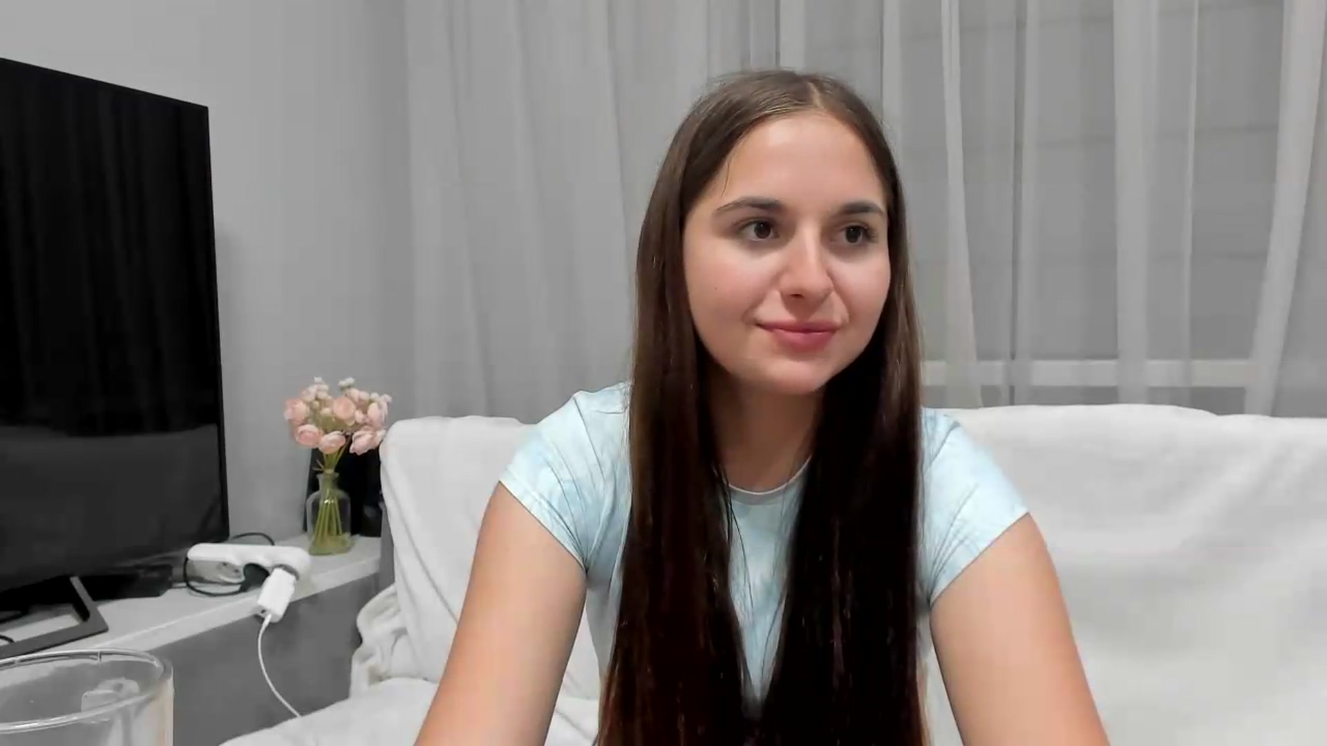 Gallery image thumbnail from Miss_Peach_'s myfreecams stream on, 06/03/2026, 22:15 image 16 of 20
