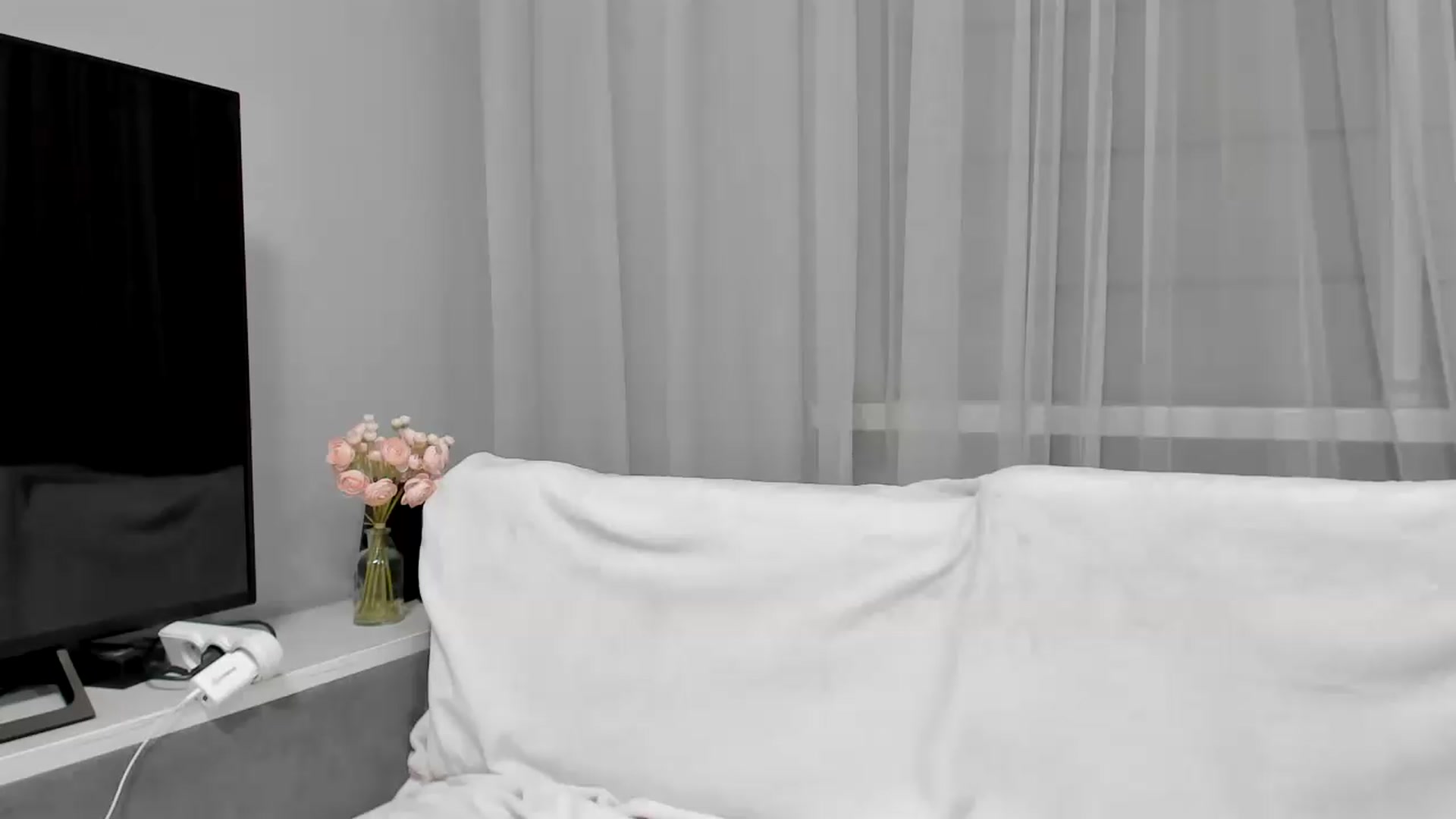 Gallery image thumbnail from Miss_Peach_'s myfreecams stream on, 06/05/2026, 19:32 image 1 of 20