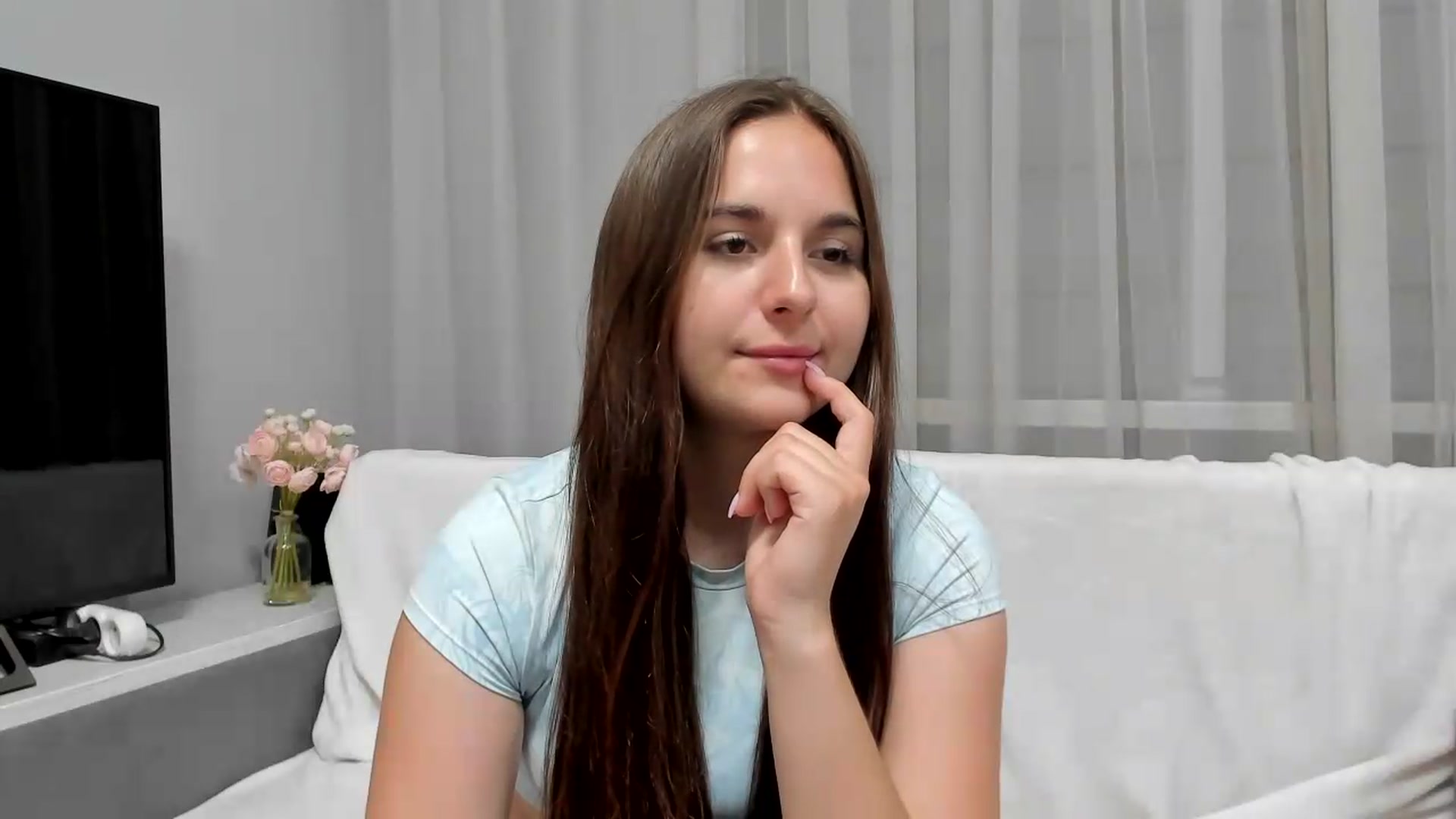 Gallery image thumbnail from Miss_Peach_'s myfreecams stream on, 06/08/2026, 23:26 image 8 of 20