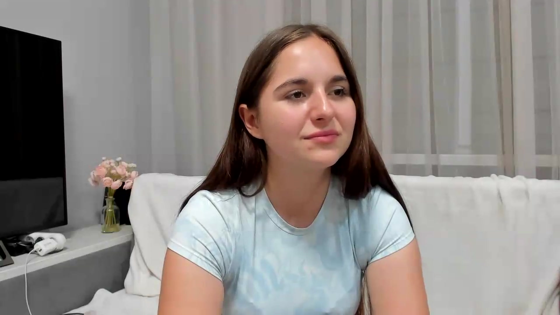 Gallery image thumbnail from Miss_Peach_'s myfreecams stream on, 06/09/2026, 01:14 image 8 of 20