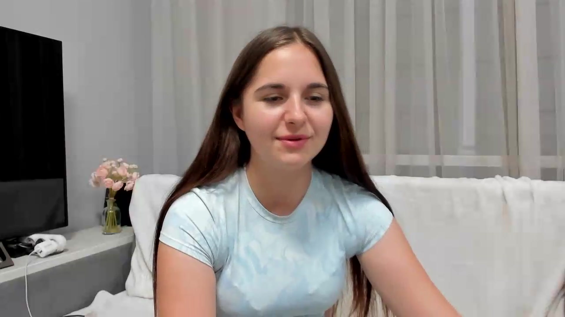 Gallery image thumbnail from Miss_Peach_'s myfreecams stream on, 06/09/2026, 01:14 image 19 of 20