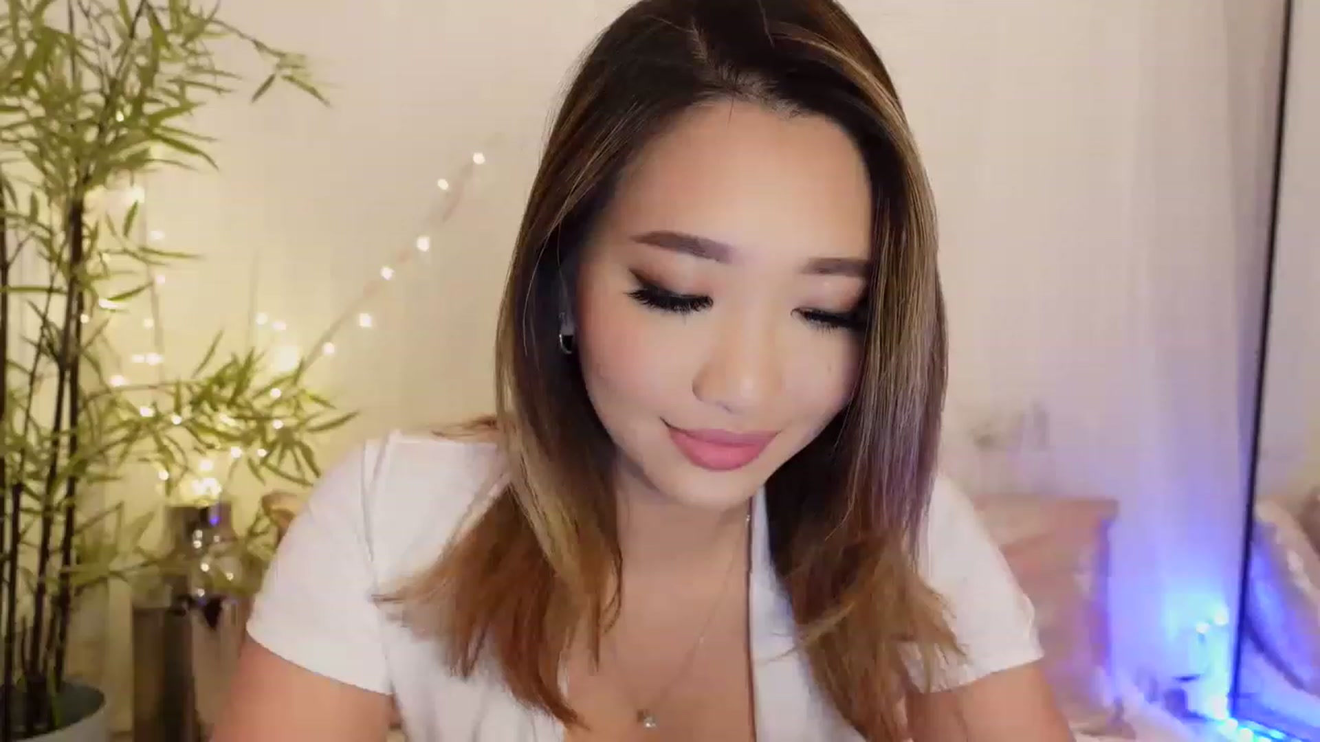 Gallery image thumbnail from Miss_ReinaT's myfreecams stream on, 01/02/2023, 17:38 image 18 of 20