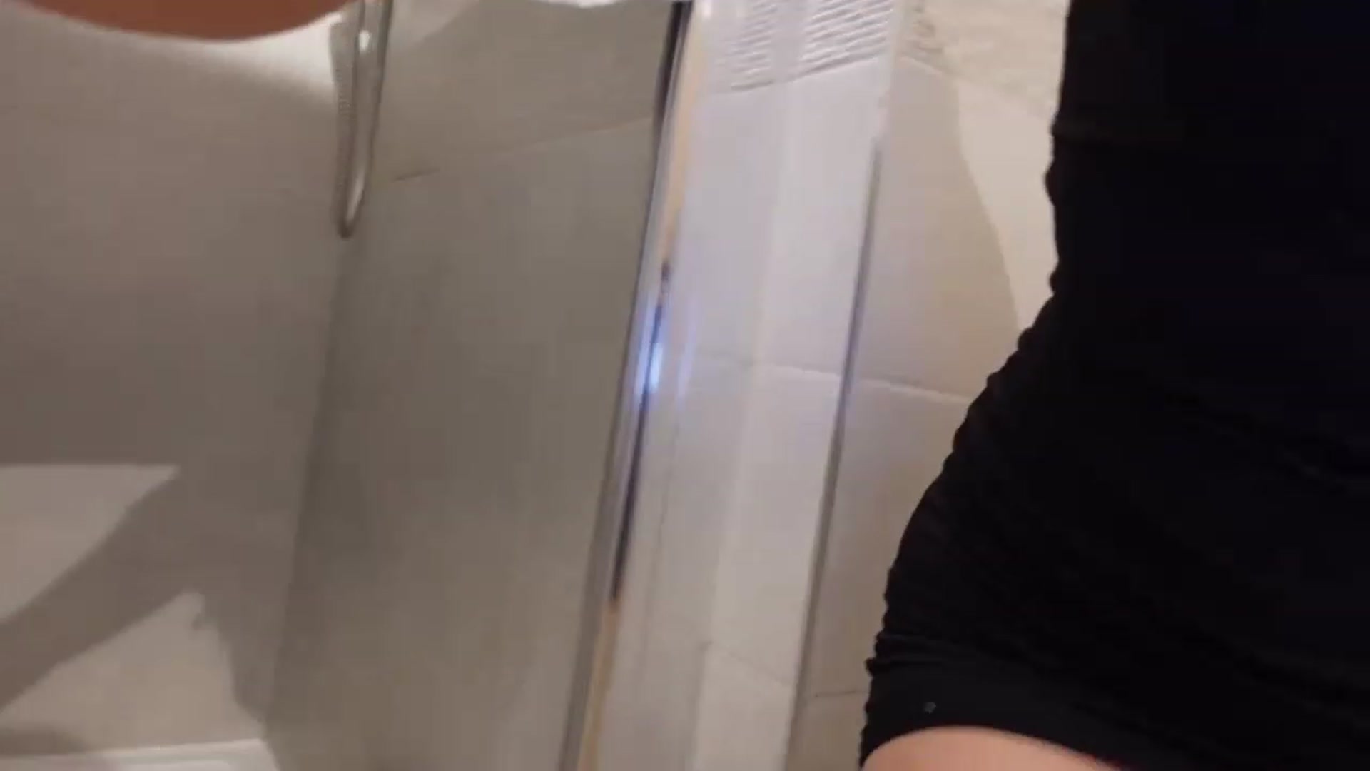 Gallery image thumbnail from Miss_ReinaT's myfreecams stream on, 01/18/2023, 18:26 image 16 of 20