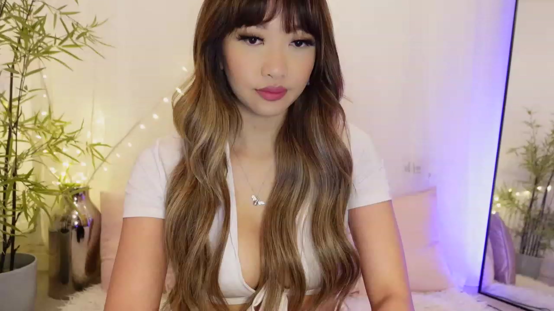 Gallery image thumbnail from Miss_ReinaT's myfreecams stream on, 03/04/2023, 17:33 image 5 of 20