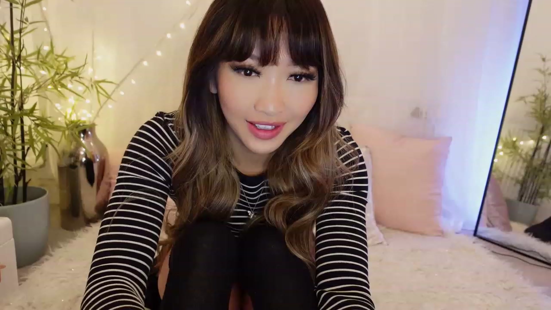 Gallery image thumbnail from Miss_ReinaT's myfreecams stream on, 03/05/2023, 17:46 image 4 of 20