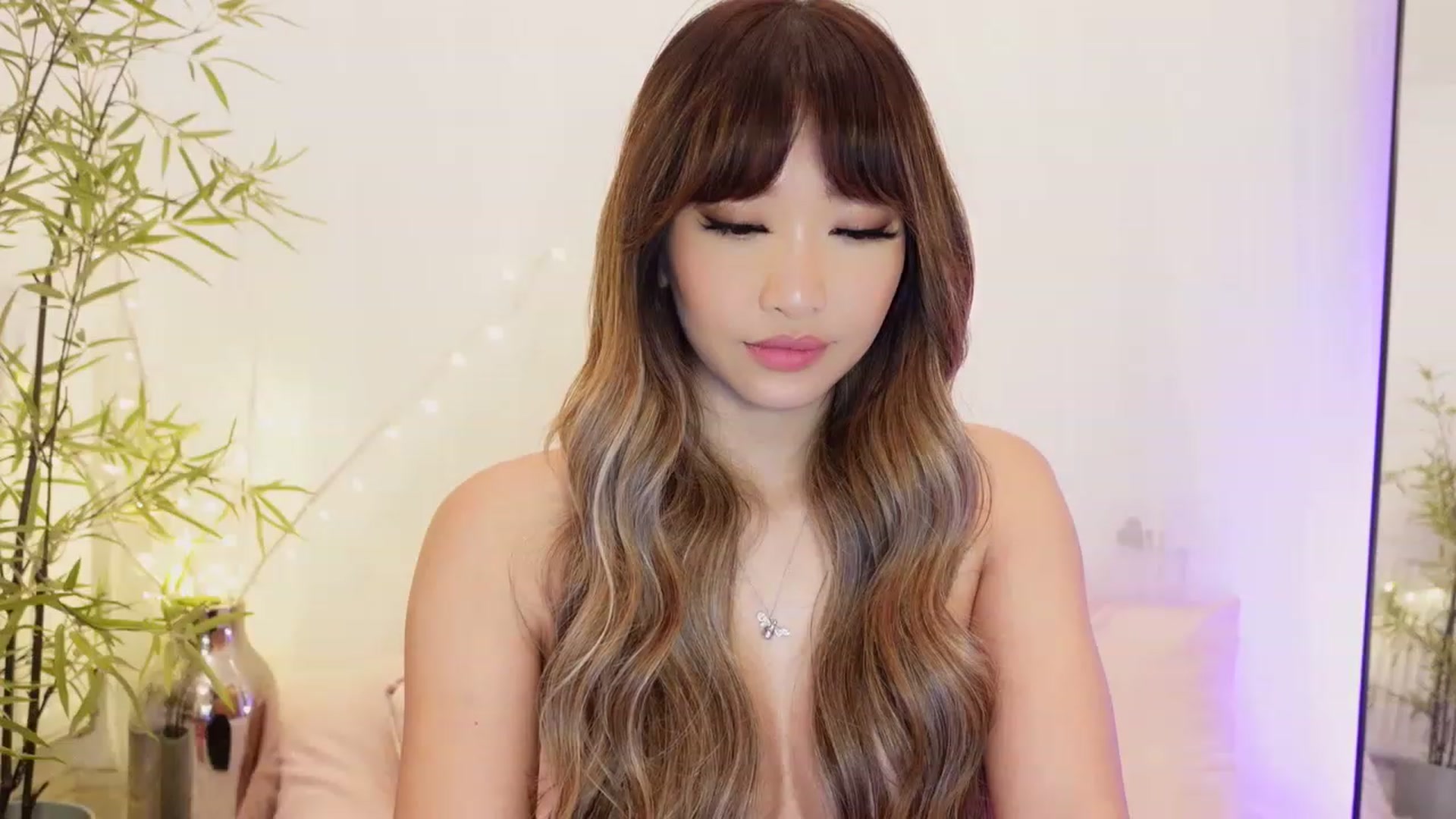 Gallery image thumbnail from Miss_ReinaT's myfreecams stream on, 03/05/2023, 19:06 image 7 of 20