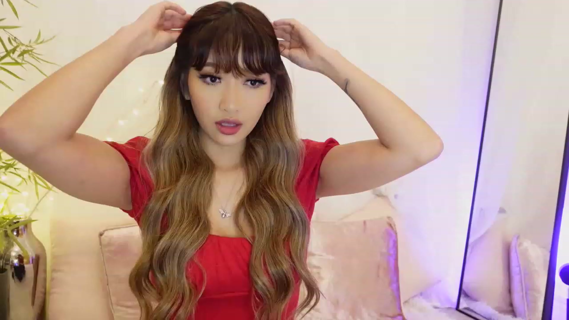 Gallery image thumbnail from Miss_ReinaT's myfreecams stream on, 03/08/2023, 17:51 image 15 of 20