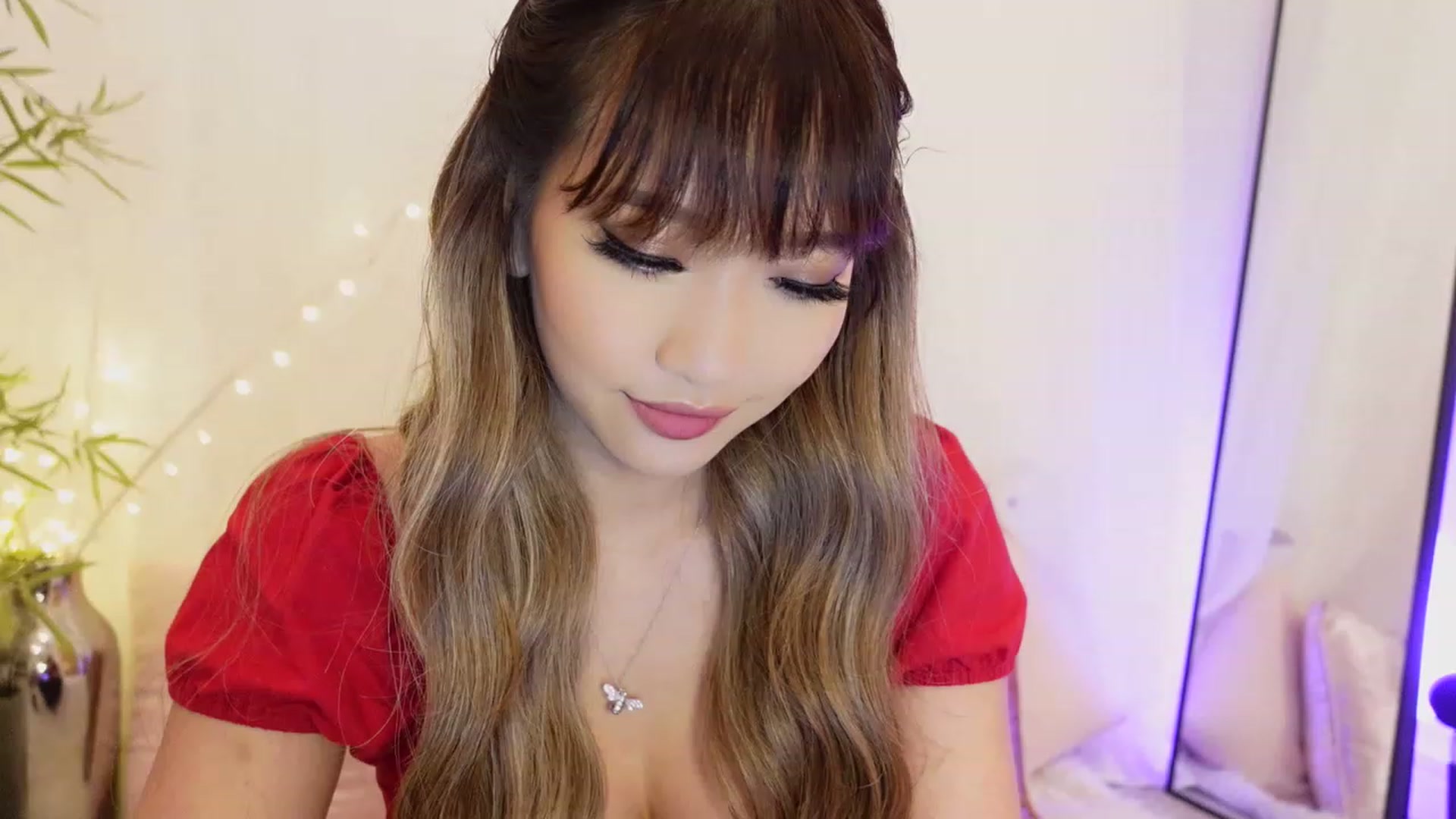 Gallery image thumbnail from Miss_ReinaT's myfreecams stream on, 03/08/2023, 17:51 image 2 of 20