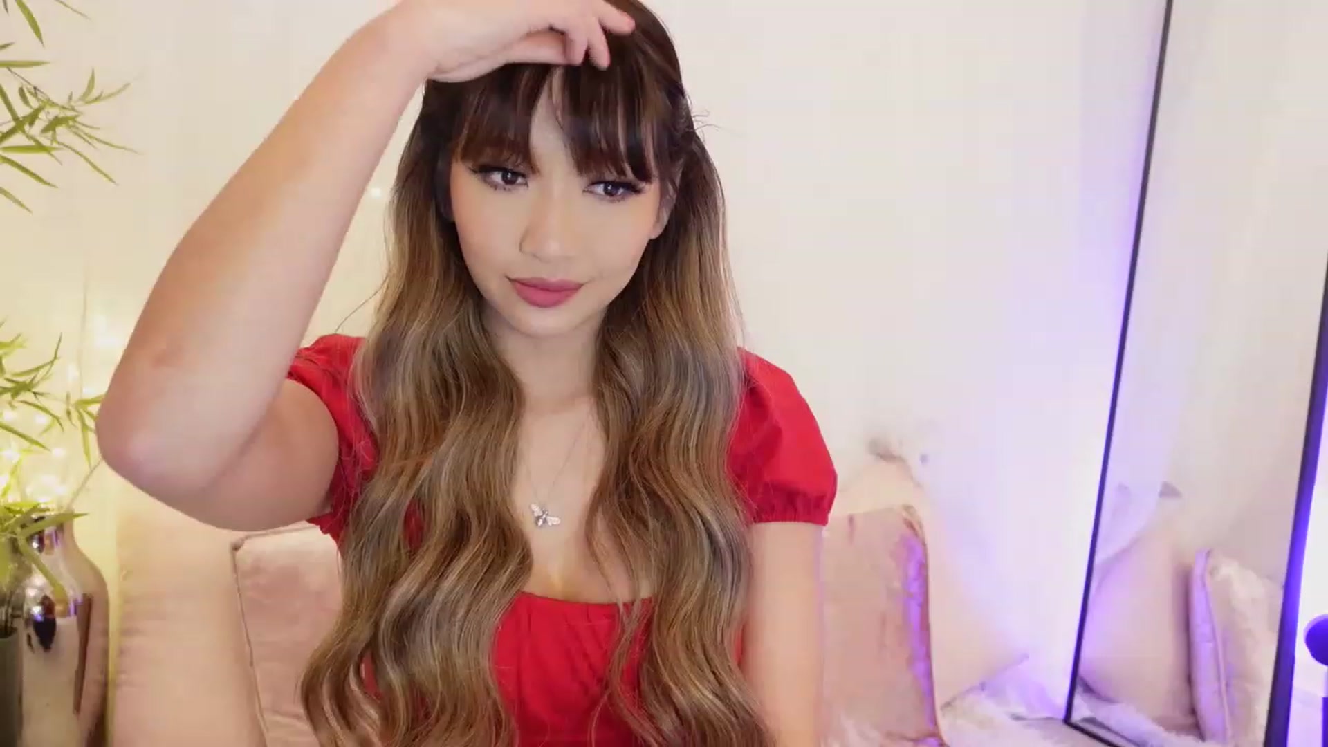 Gallery image thumbnail from Miss_ReinaT's myfreecams stream on, 03/08/2023, 17:51 image 7 of 20