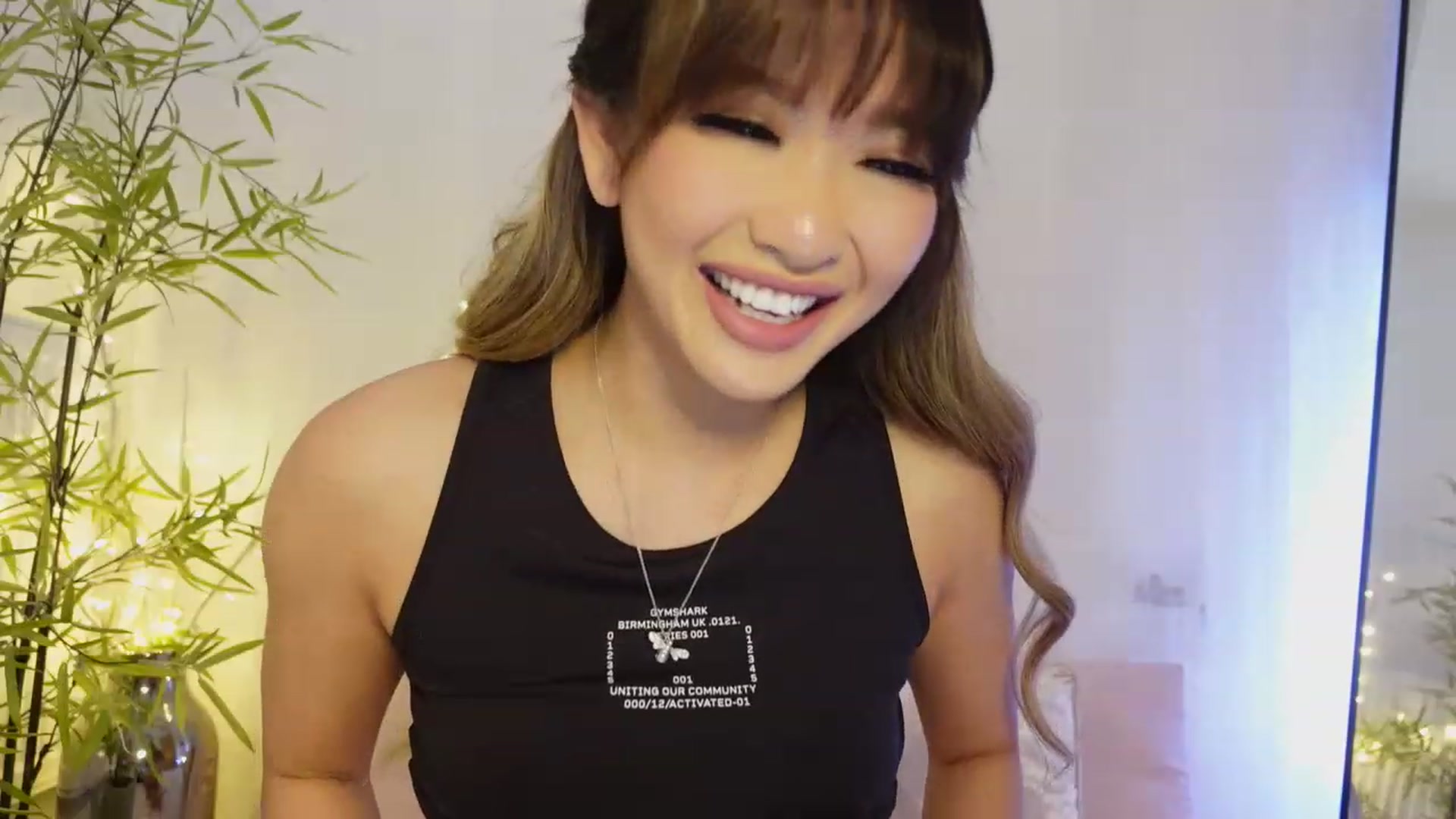 Gallery image thumbnail from Miss_ReinaT's myfreecams stream on, 04/18/2023, 17:53 image 11 of 20